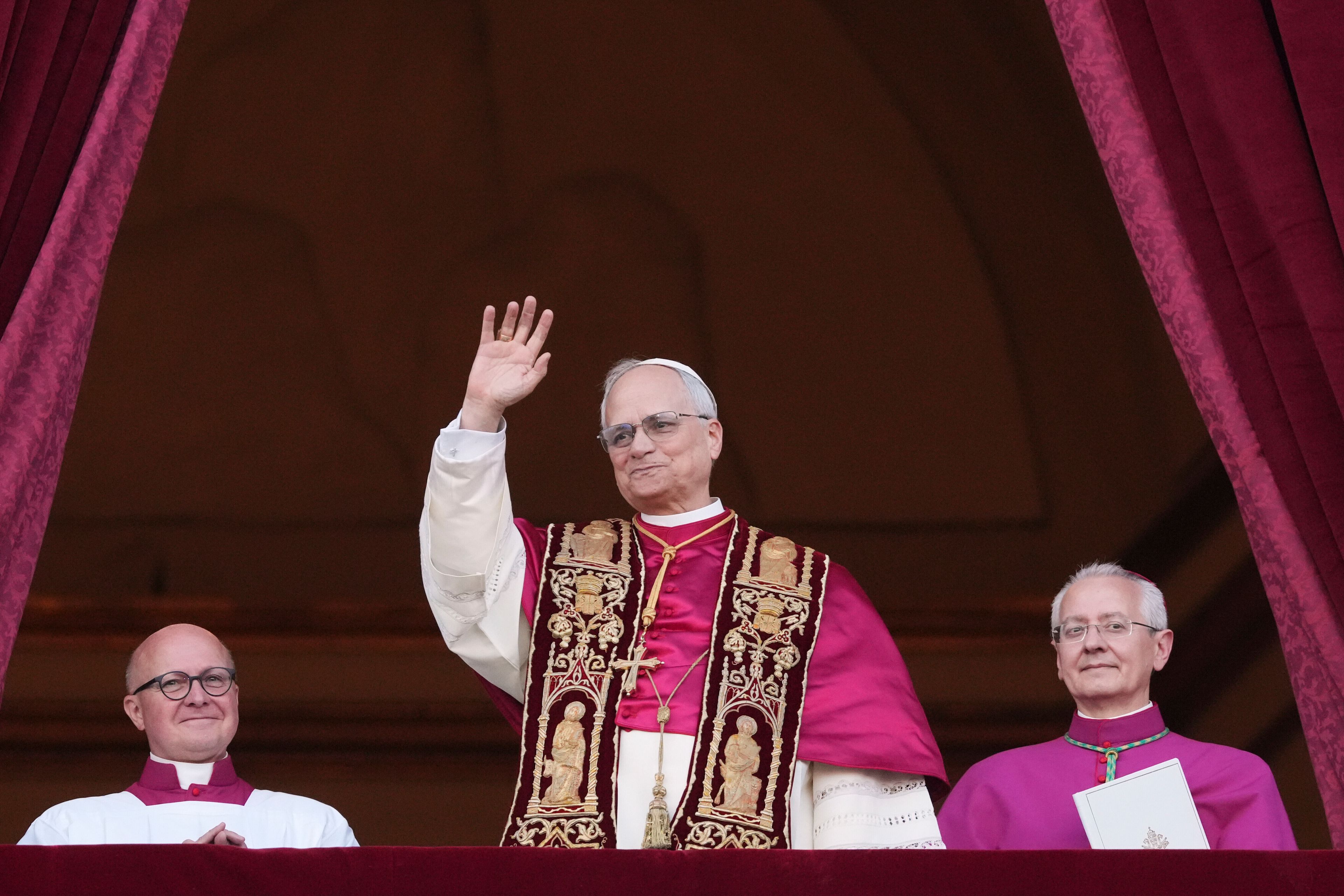 Photo gallery: A new pope is chosen