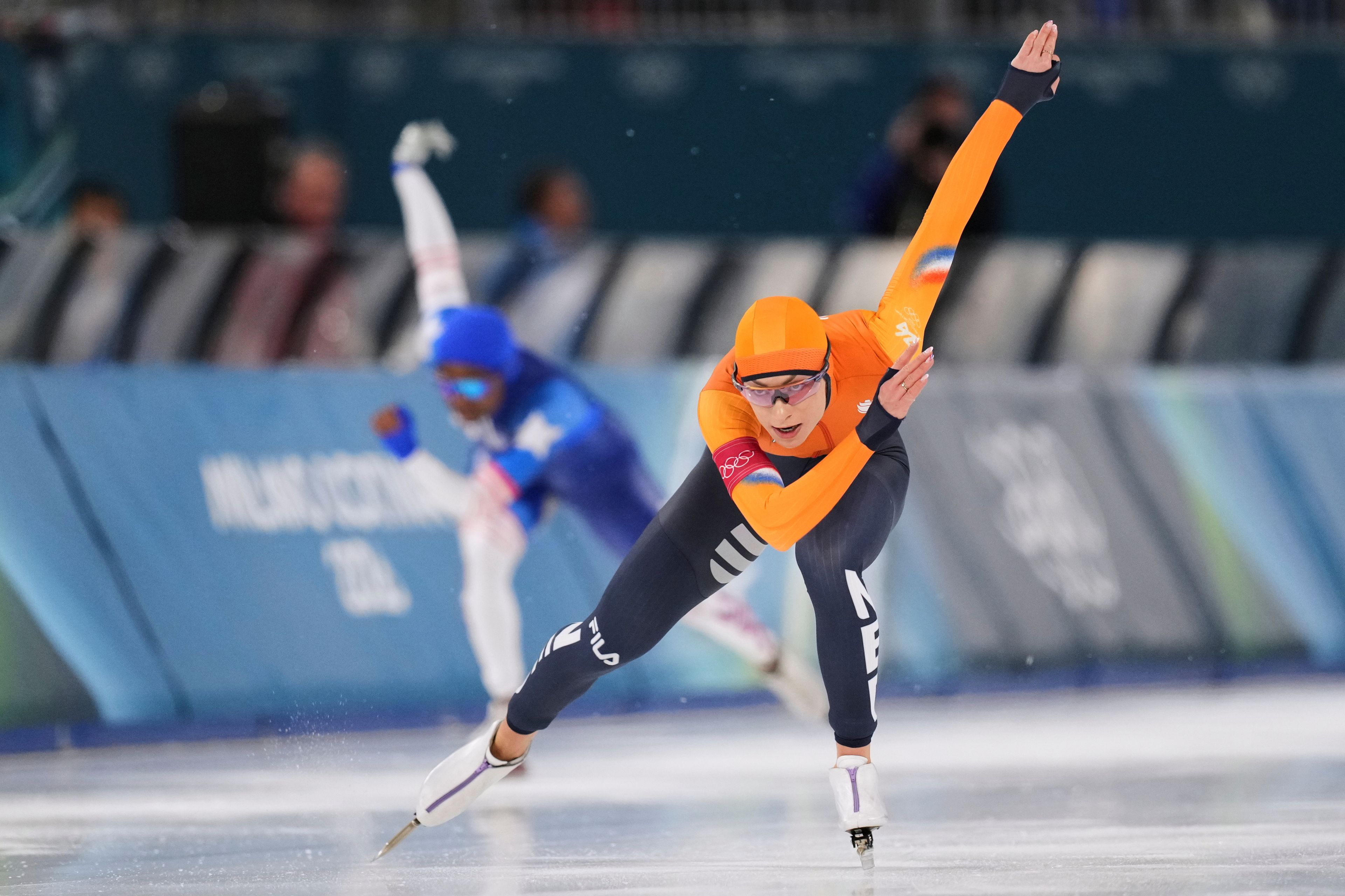 Femke Kok beats Jutta Leerdam in speedskating's 500 and adds...