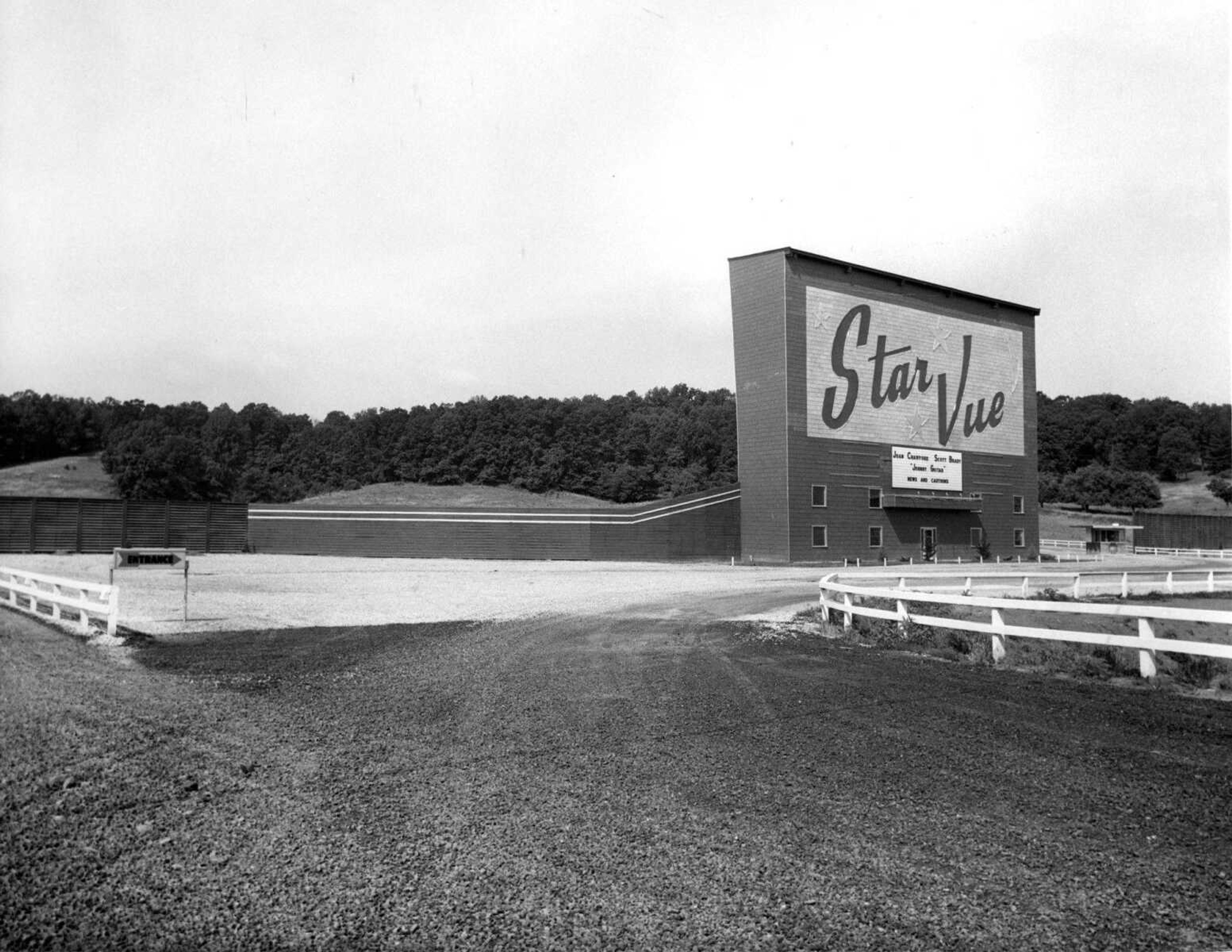 Star Vue drive-in theater, Highway 61 North. Fronabarger pic, ca 1950s.