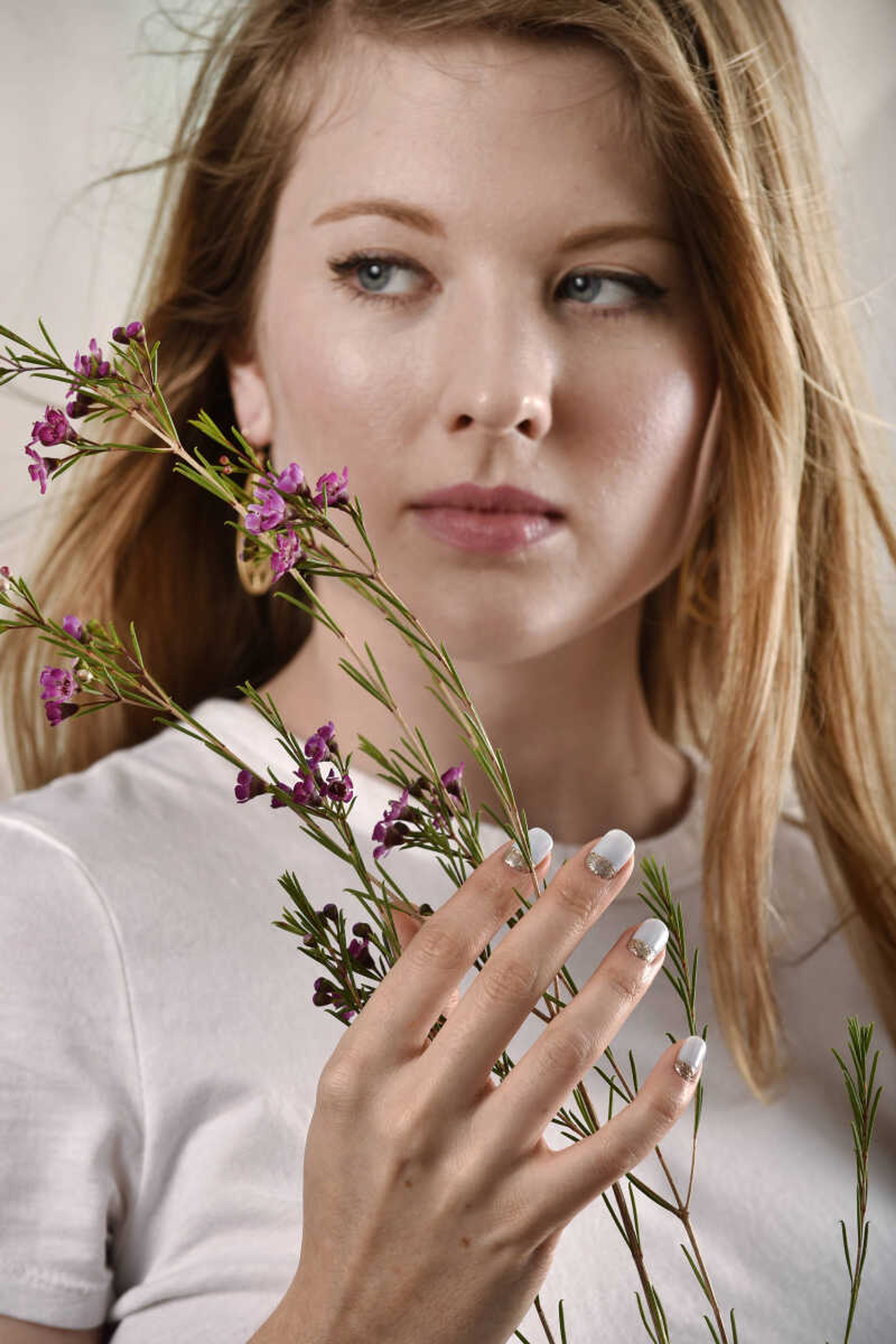 On Jordyn:
Nail color: Creekside from CND with Martha Stewart loose glitter accent
Nails courtesy of Lindsey Strubbe at Belladona Salon & Spa, 2502 Tanner Drive, #101, in Cape Girardeau.
Gold earrings from Mother Earth in The Indie House in Cape Girardeau.