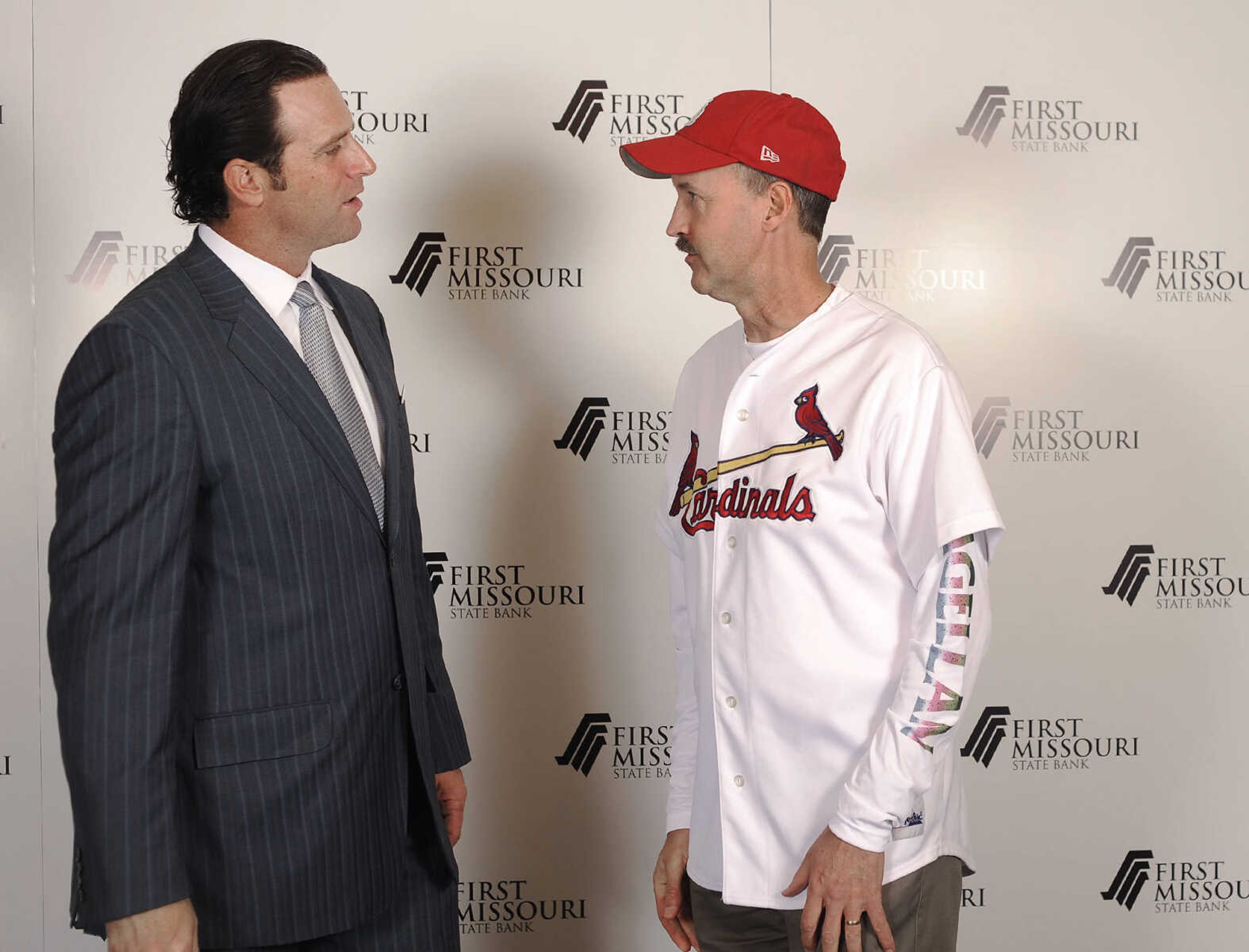 LAURA SIMON ~ lsimon@semissourian.com

Mike Matheny, manager of the St. Louis Cardinals, poses with fans during a VIP reception, Wednesday, Dec. 2, 2015, at Southeast Missouri State University's River Campus. "The State of Cardinals Nation" was presented by First Missouri State Bank.