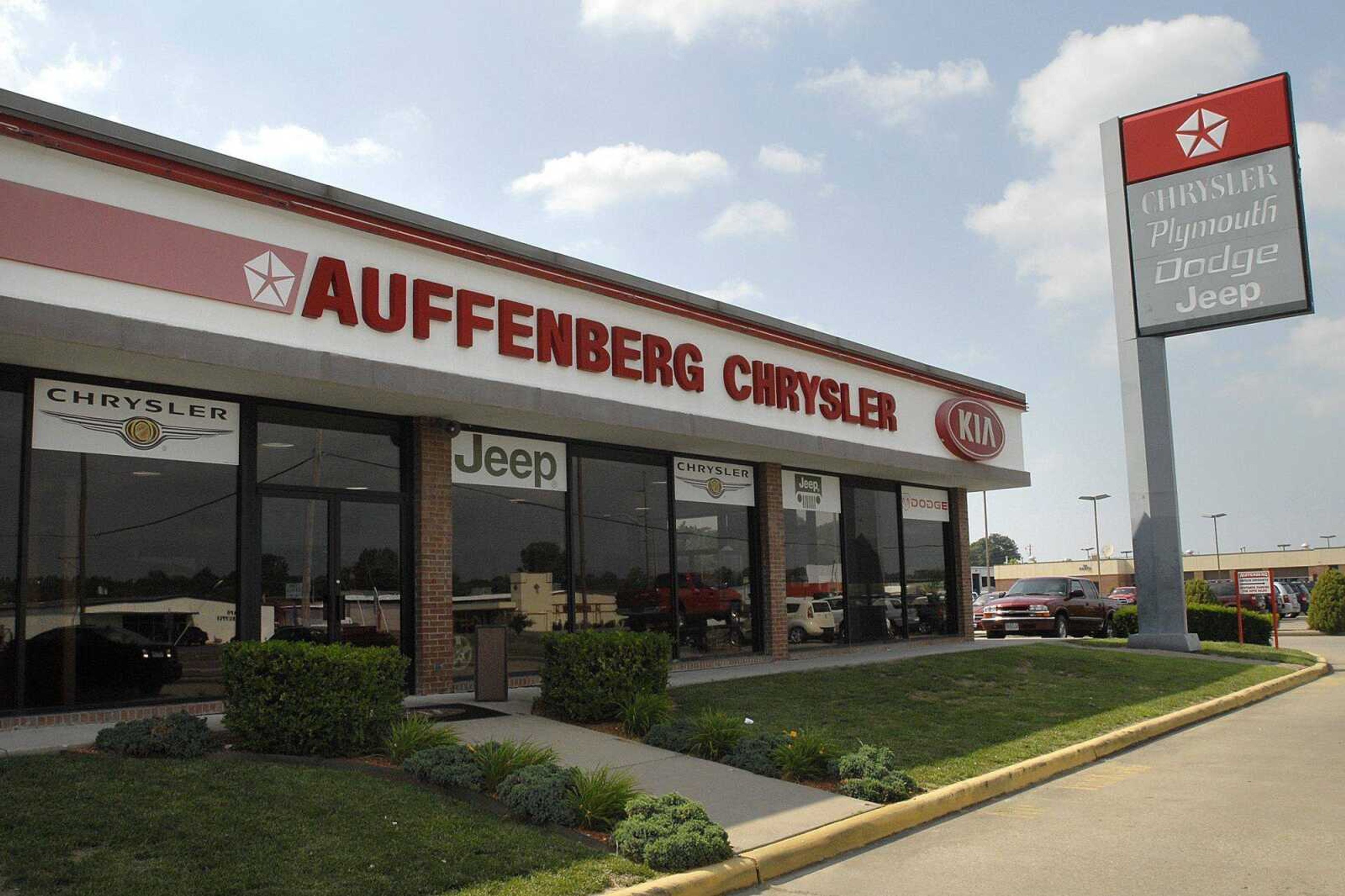 Auffenberg Chrysler Dodge Jeep in Cape Girardeau also sells the Kia brand. (Fred Lynch)