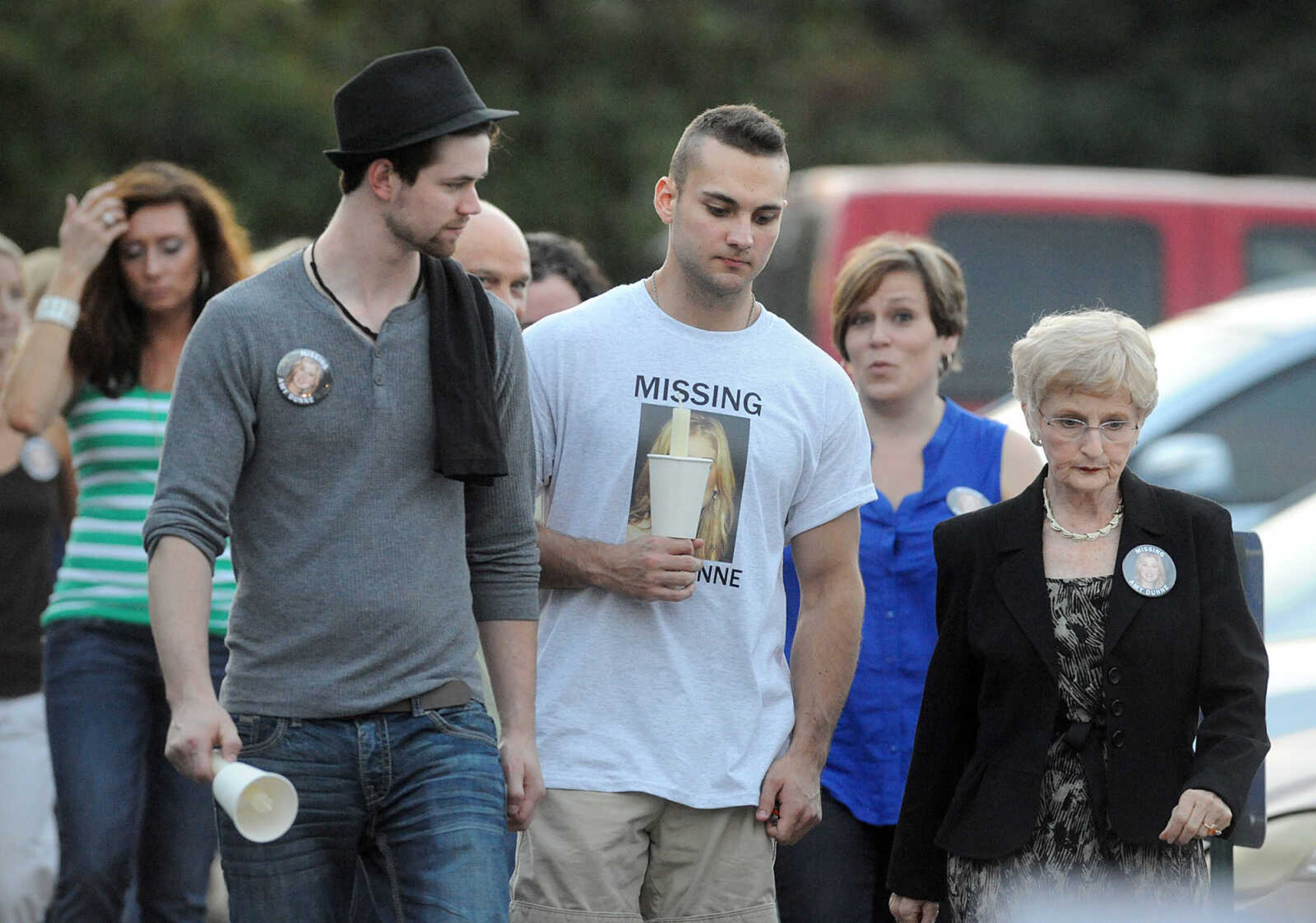 LAURA SIMON ~ lsimon@semissourian.com

Extras in 20th Century Fox's feature film "Gone Girl" head to the Common Pleas Courthouse, Thursday, Oct. 3, 2013, in Cape Girardeau.