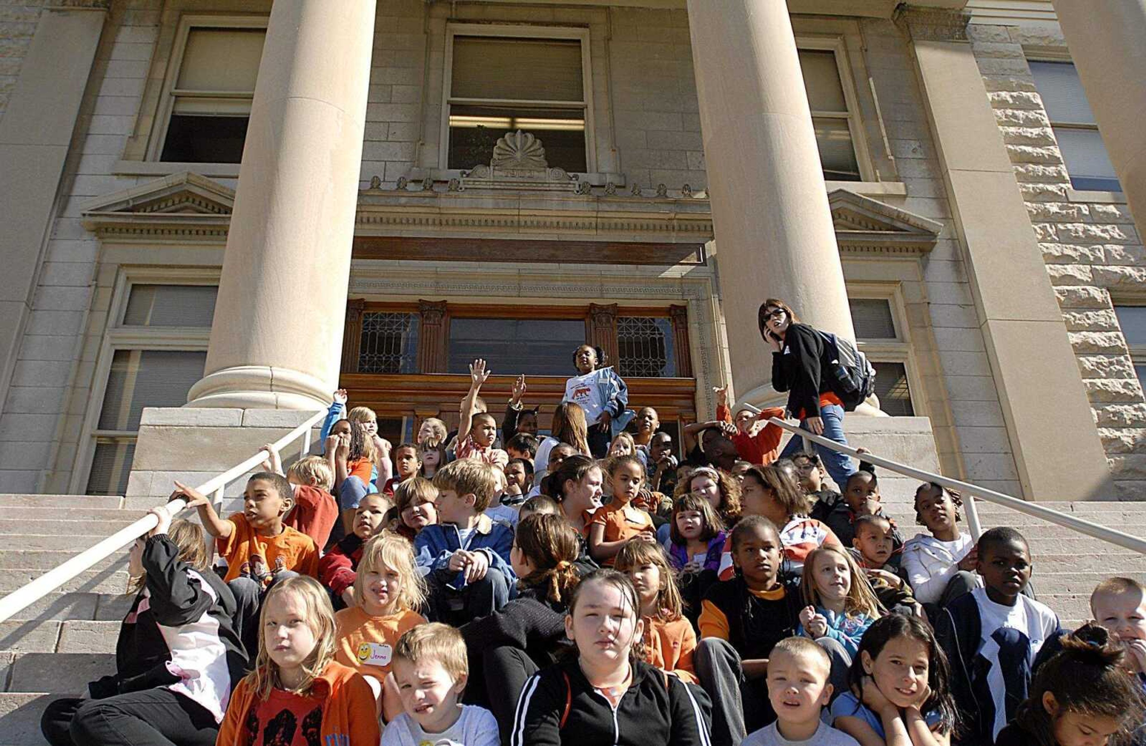 AARON EISENHAUER ~ aeisenhauer@semissourian.com
Students gather on the steps of Academic Hall before dispersing over the rest of the campus.