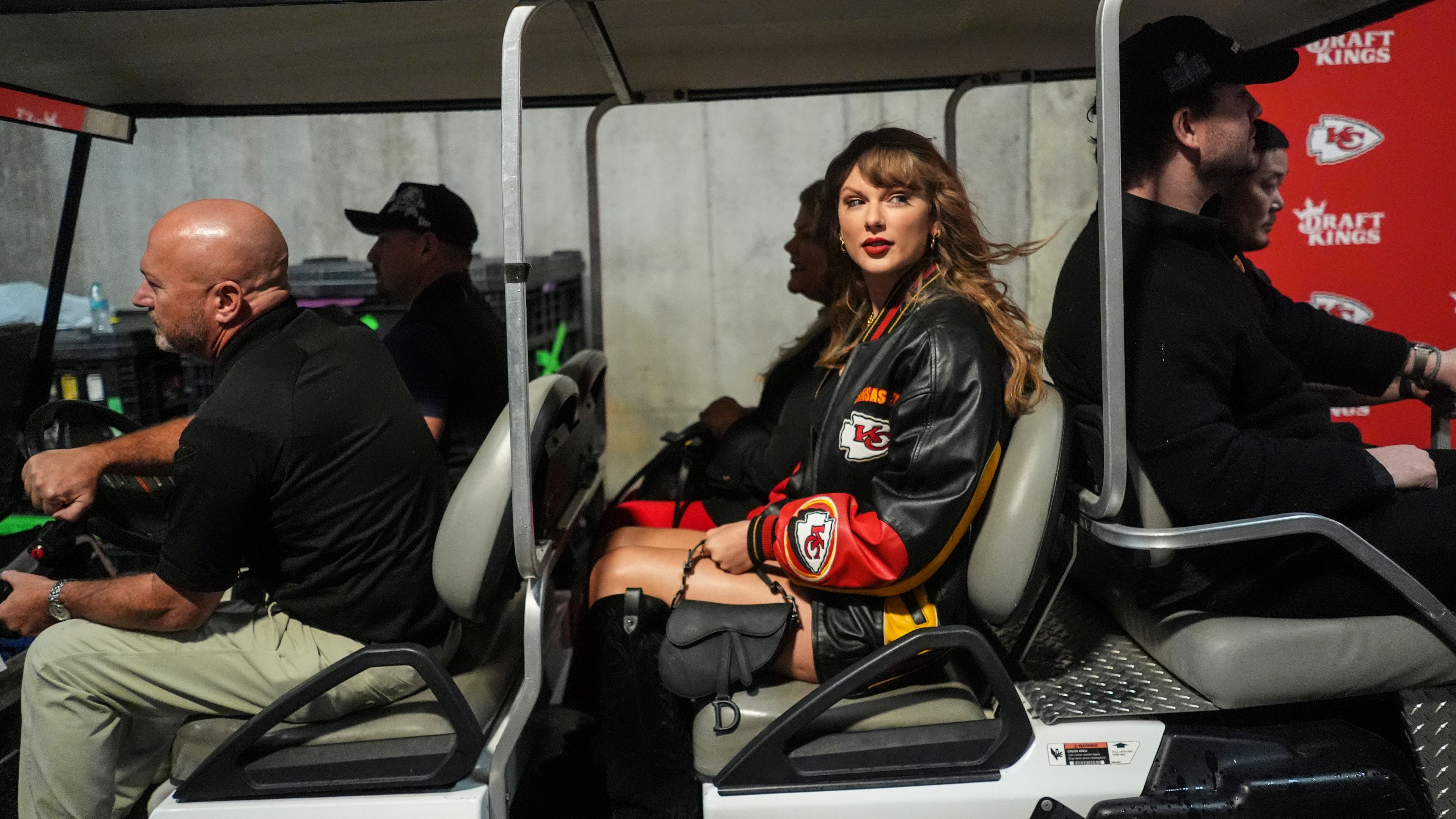 Singer Taylor Swift enteres the stadium before an NFL football game between the Kansas City Chiefs and the Tampa Bay Buccaneers, Monday, Nov. 4, 2024, in Kansas City, Mo. (AP Photo/Charlie Riedel)