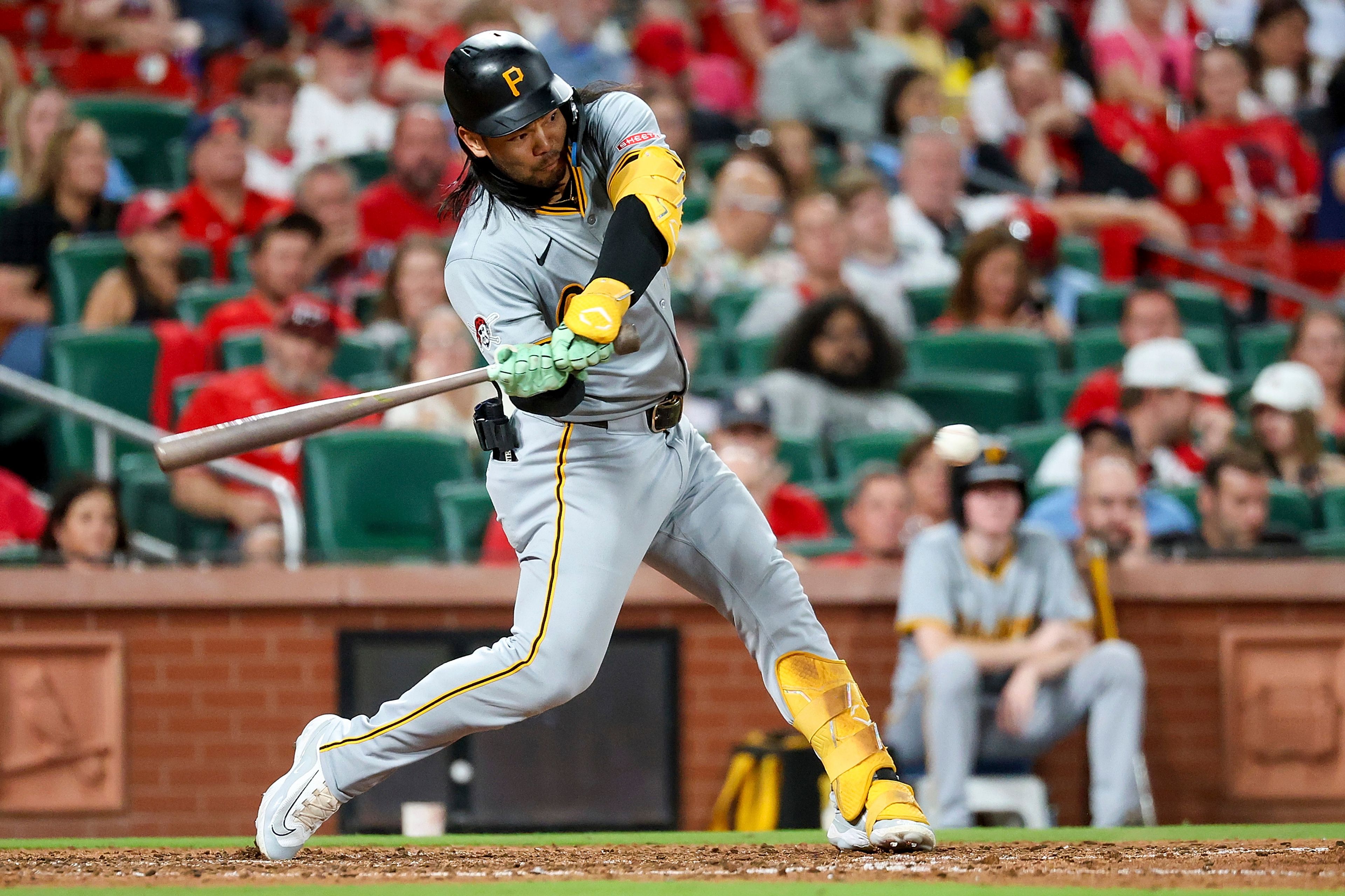 Pittsburgh Pirates' Connor Joe hits a single during the eighth inning of a baseball game against the St. Louis Cardinals, Thursday, Sept. 19, 2024, in St. Louis. (AP Photo/Scott Kane)