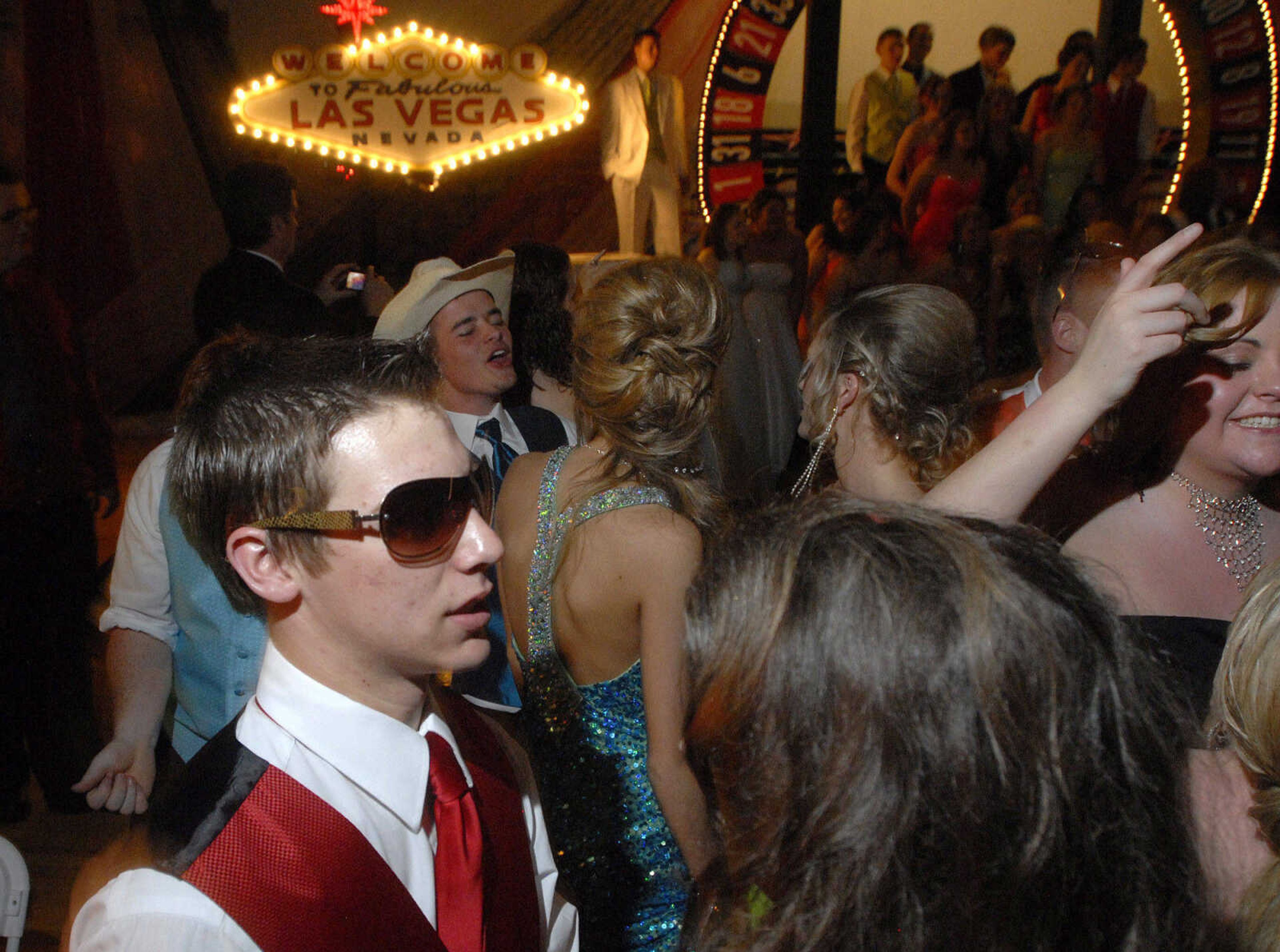 LAURA SIMON~lsimon@semissourian.com
Oran High School "Casino Night" prom Saturday, April 2, 2011 in Oran.