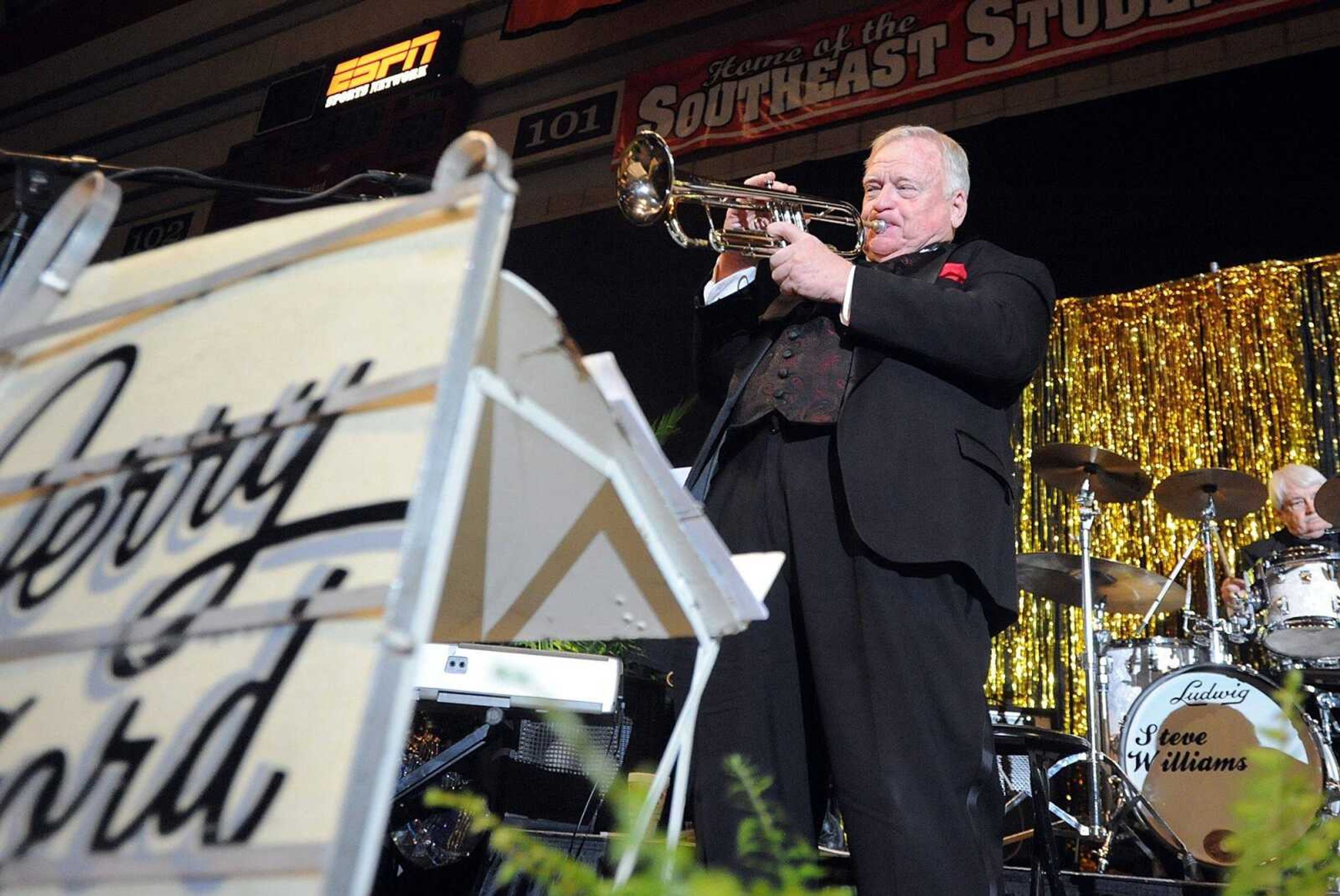 Jerry Ford performs with his orchestra Tuesday, April 30, 2013 during the SoutheastHEALTH annual dinner at the Show Me Center in Cape Girardeau. (Laura Simon)