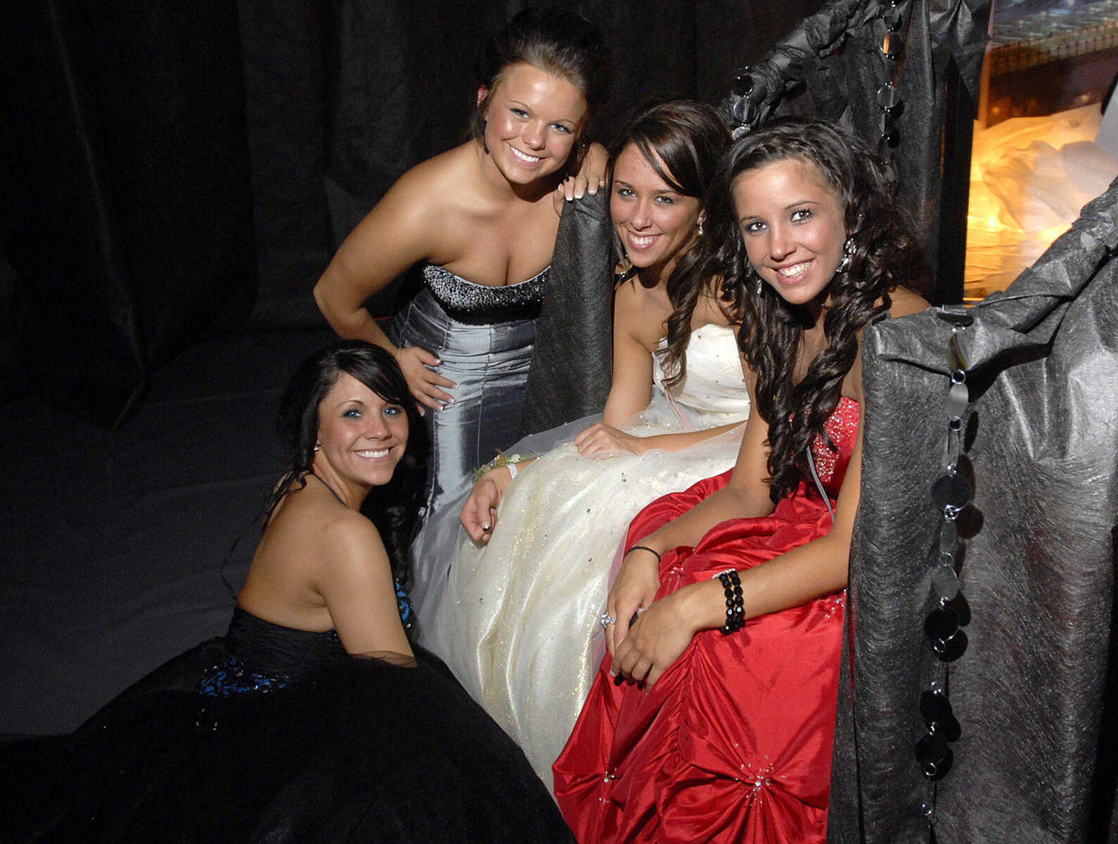 LAURA SIMON~lsimon@semissourian.com
Jackson High School Prom Saturday, May 8, 2010.