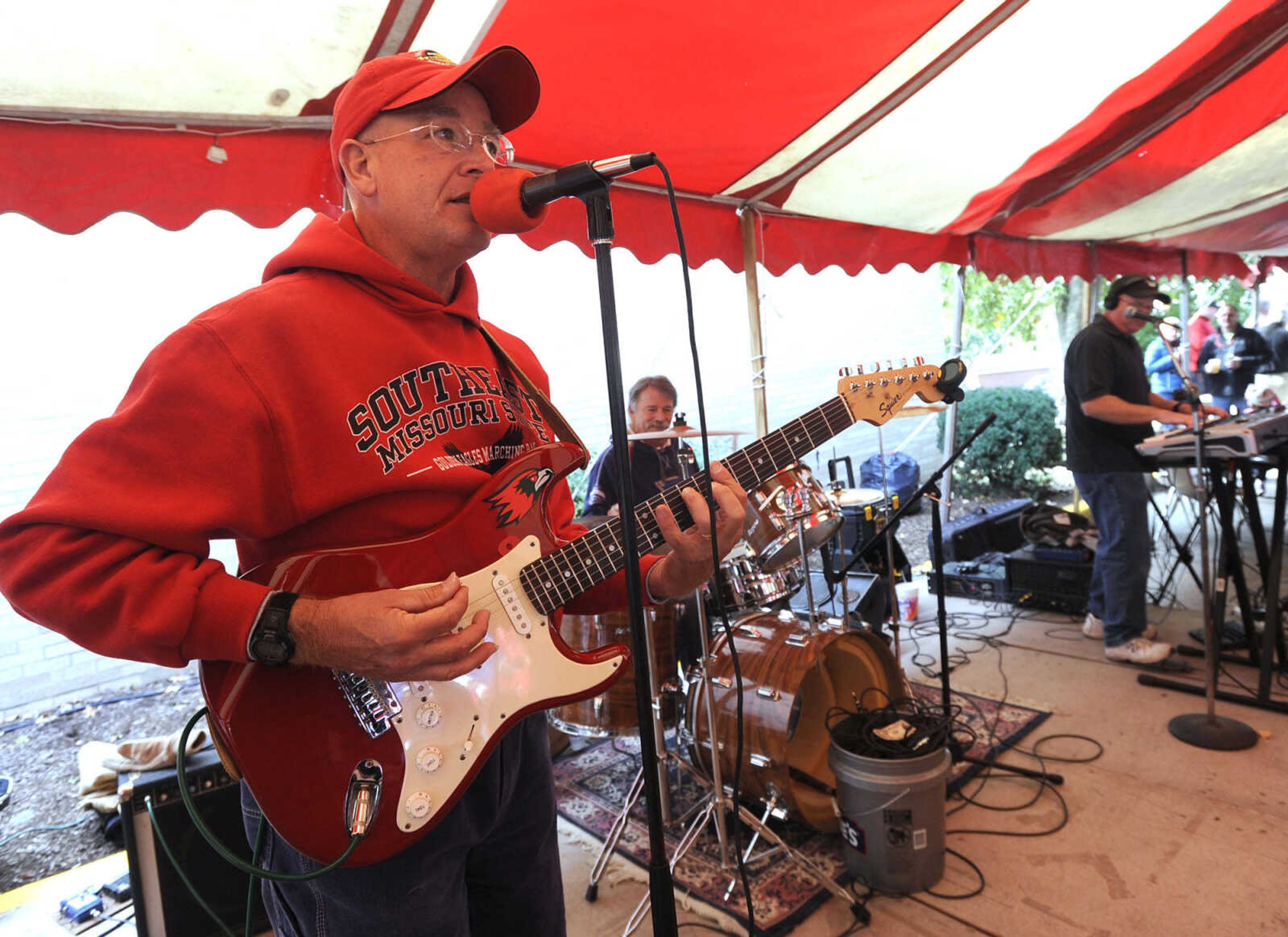 Steve Schaffner and Manitou play for the tailgate crowd before the homecoming game with Eastern Kentucky Saturday, Oct. 26, 2013 in Cape Girardeau.