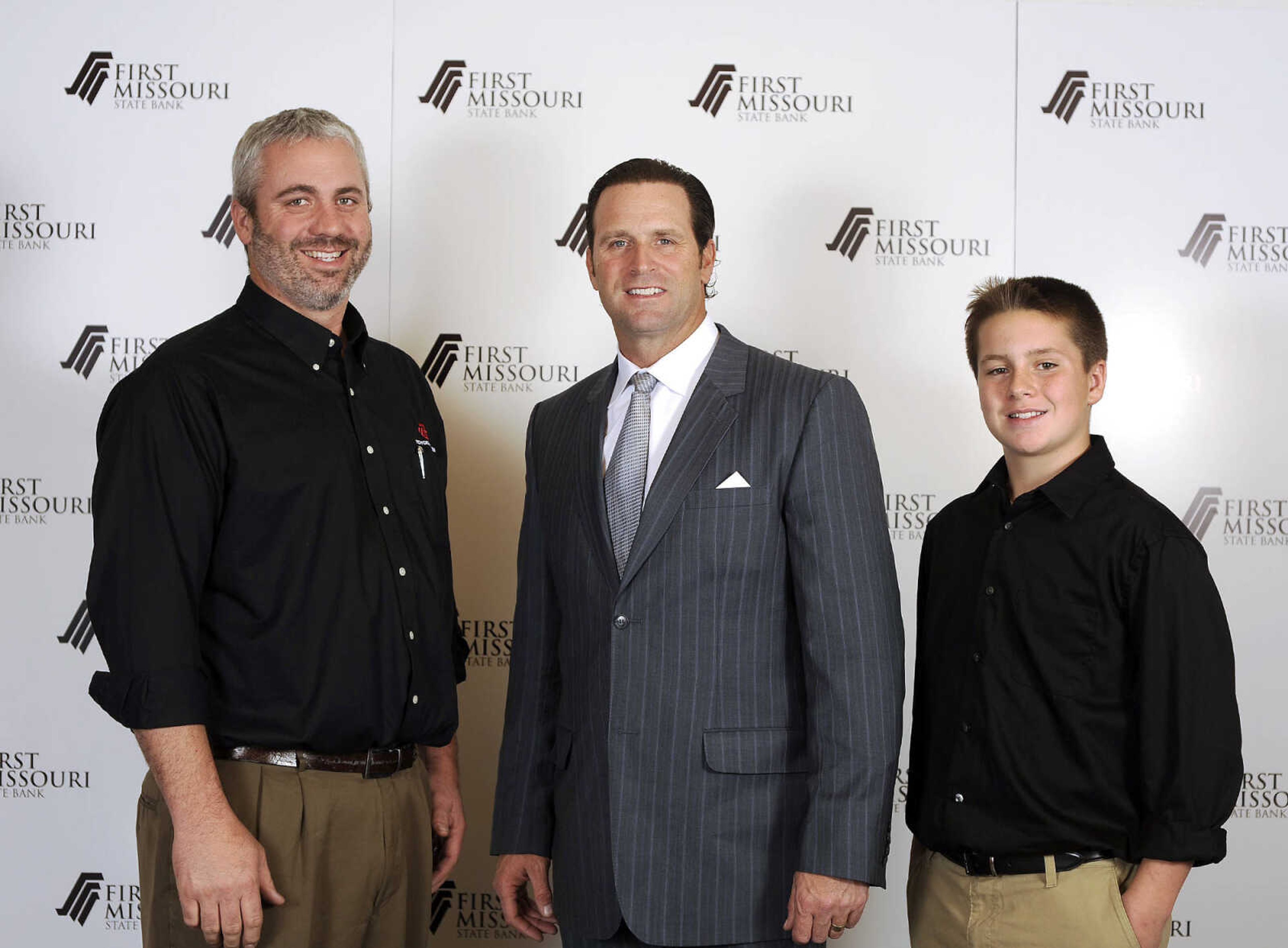 LAURA SIMON ~ lsimon@semissourian.com

Mike Matheny, manager of the St. Louis Cardinals, poses with fans during a VIP reception, Wednesday, Dec. 2, 2015, at Southeast Missouri State University's River Campus. "The State of Cardinals Nation" was presented by First Missouri State Bank.