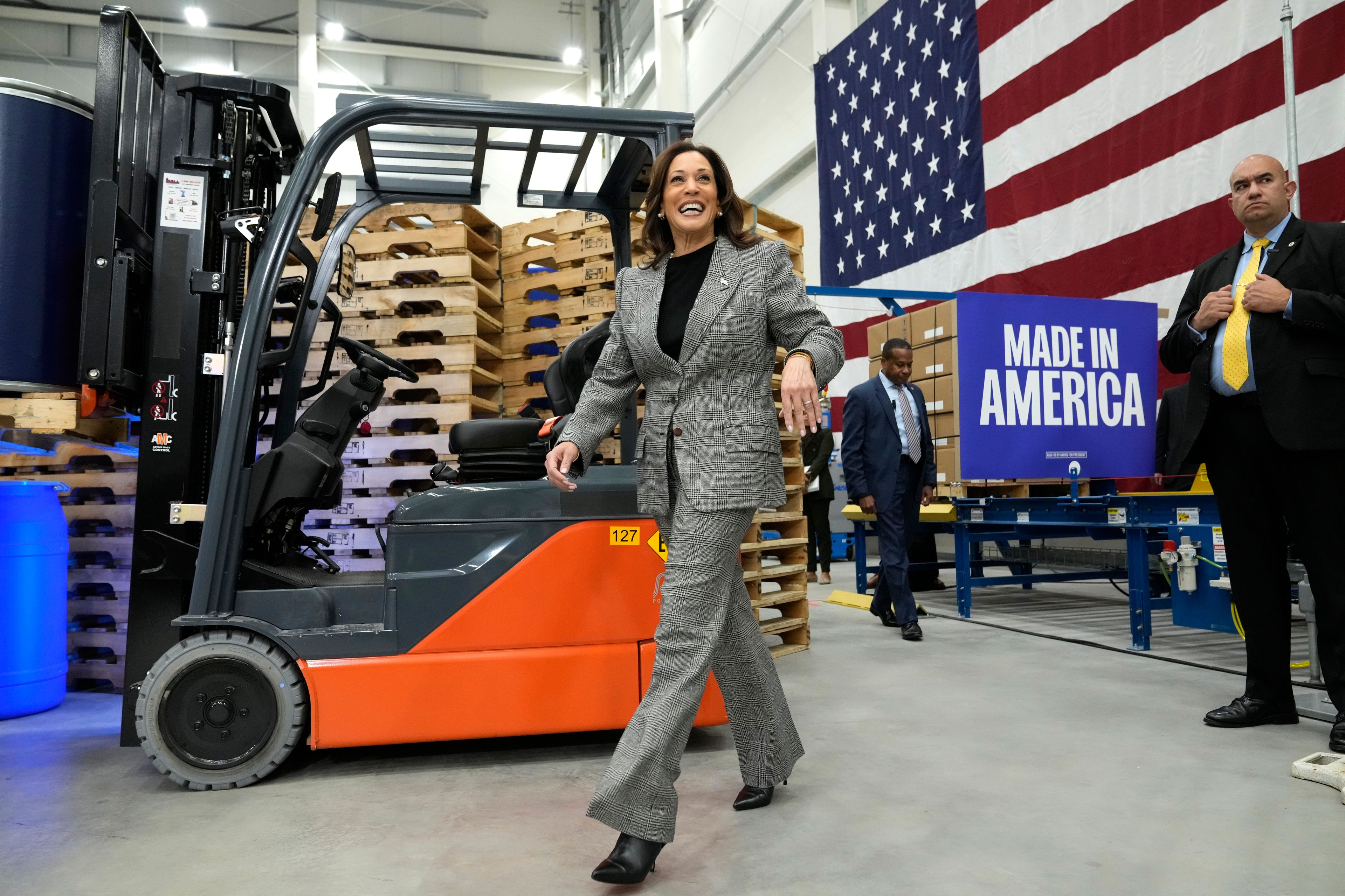 Democratic presidential nominee Vice President Kamala Harris tours the Hemlock Semiconductor Next-Generation Finishing facility in Hemlock, Mich., Monday, Oct. 28, 2024. (AP Photo/Jacquelyn Martin)