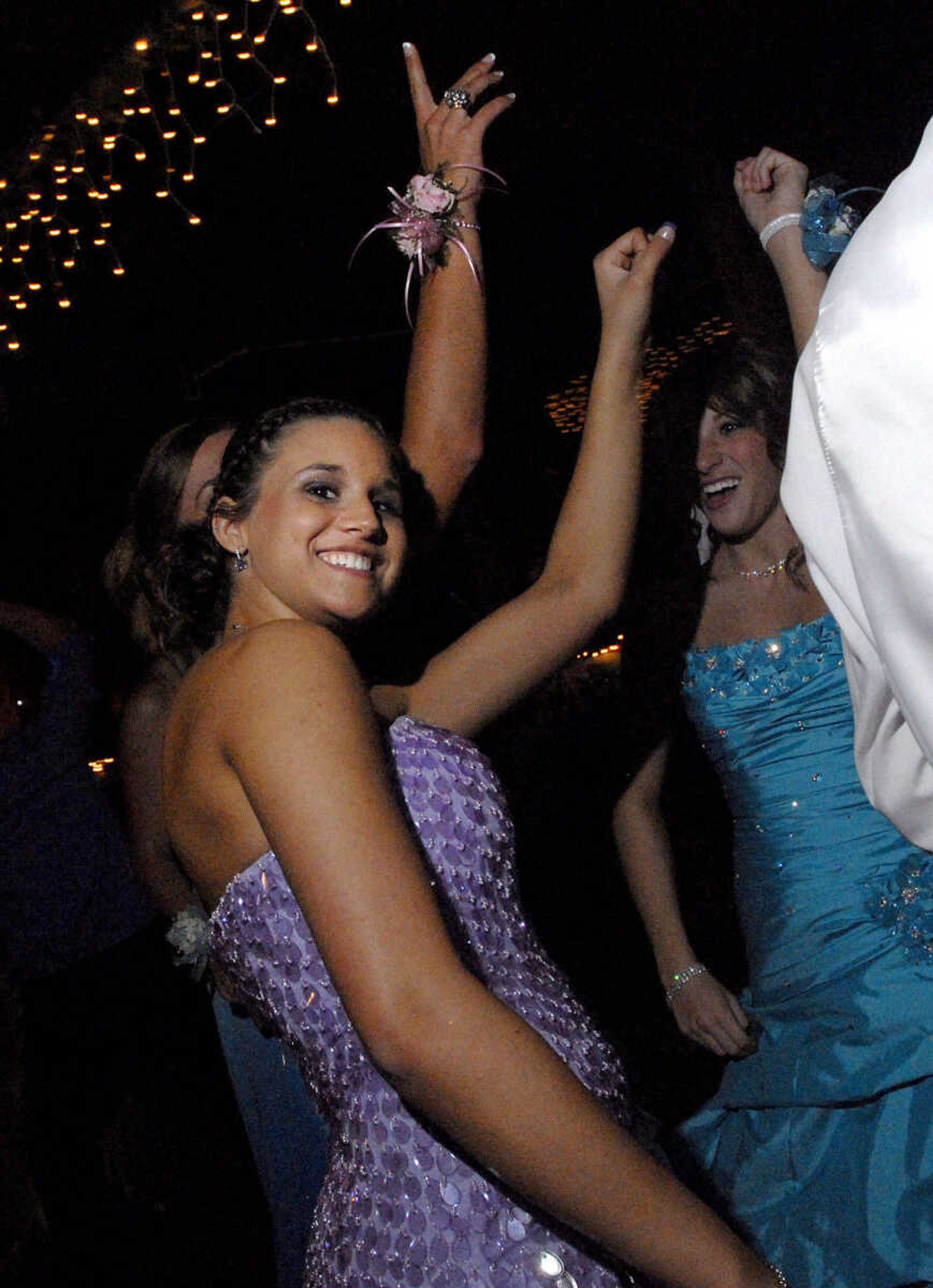 LAURA SIMON~lsimon@semissourian.com
Meadow Heights' prom "A Night to Remember" was held Saturday, April 30, 2011 at Deerfield Lodge.