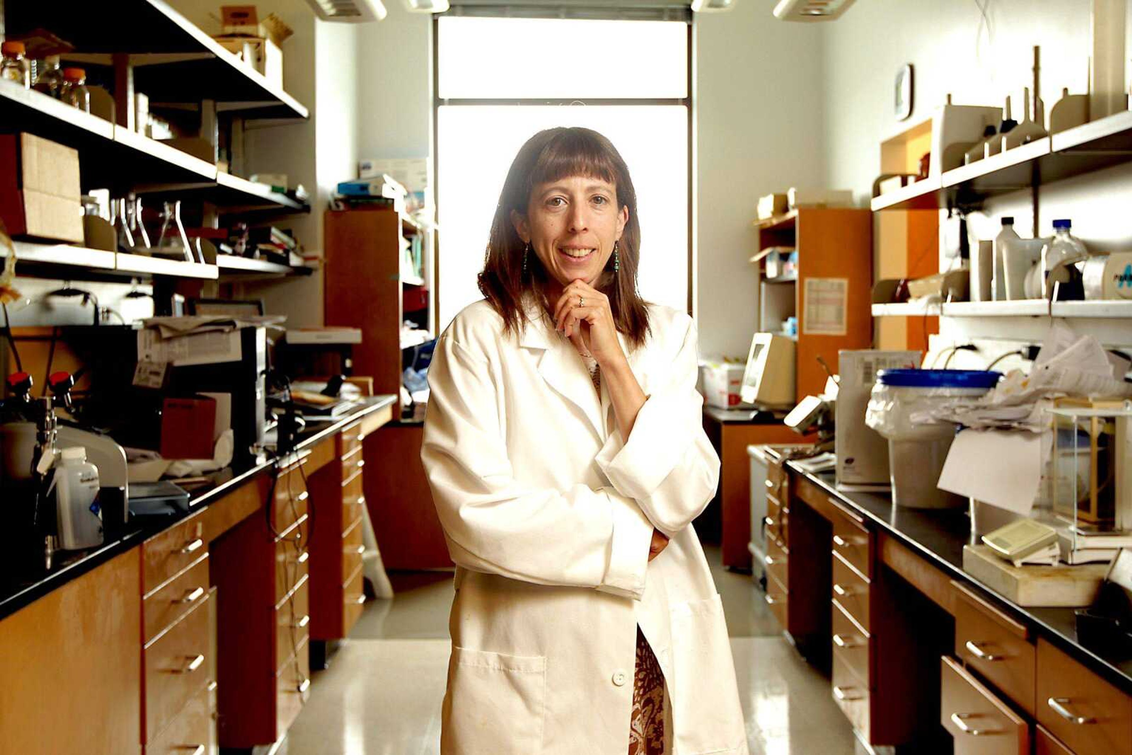 Dr. Cheryl S. Rosenfeld, an investigator at the Bond Life Science Center, is seen June 27. Rosenfeld is conducting research to study the effects of BPA on developing turtle embryos at the University of Missouri in Columbia. (Huy Mach ~ St. Louis Post-Dispatch)