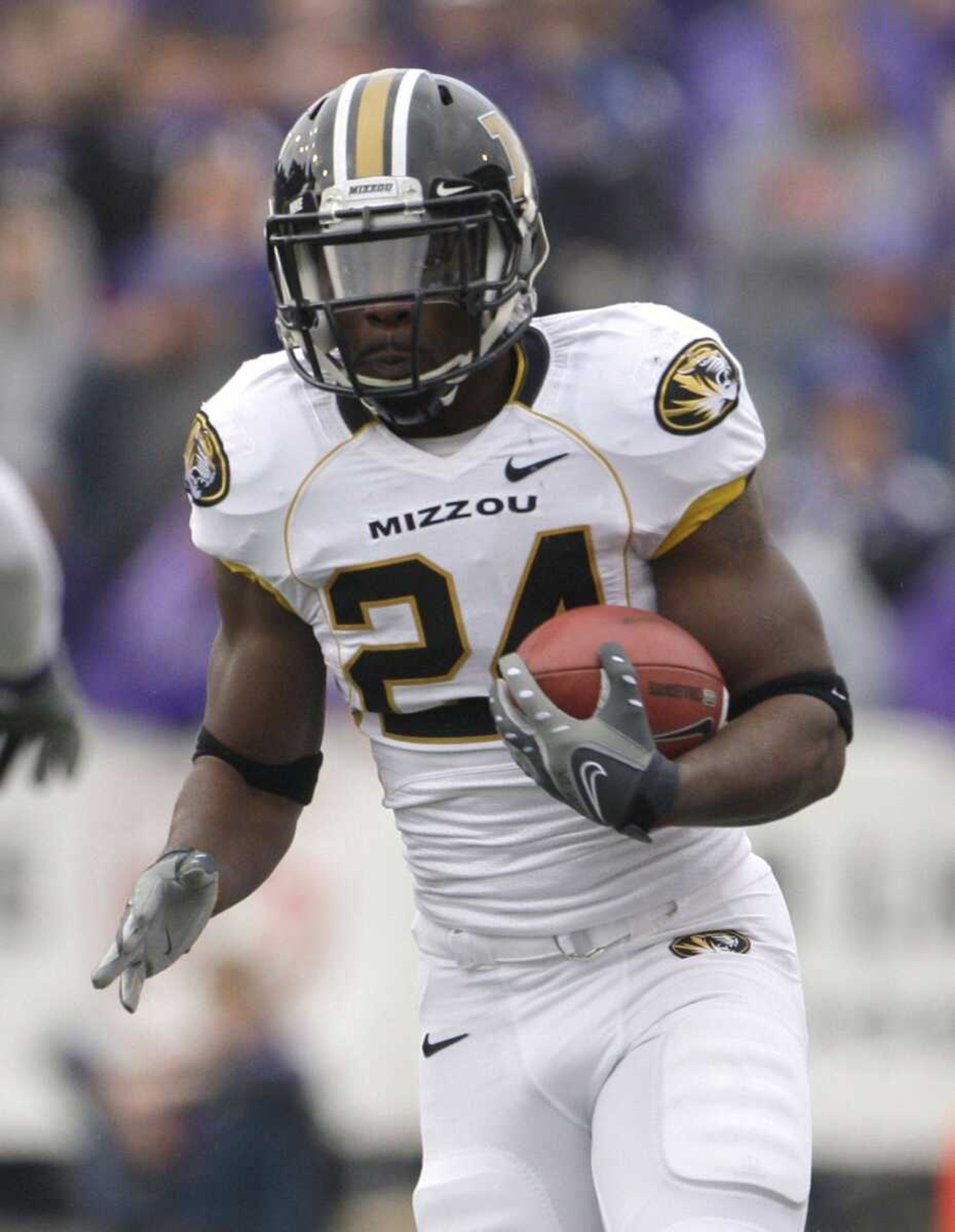 Suspended Missouri running back Derrick Washington was charged Monday with a single count of felony deviate sexual assault. (Associated Press file)