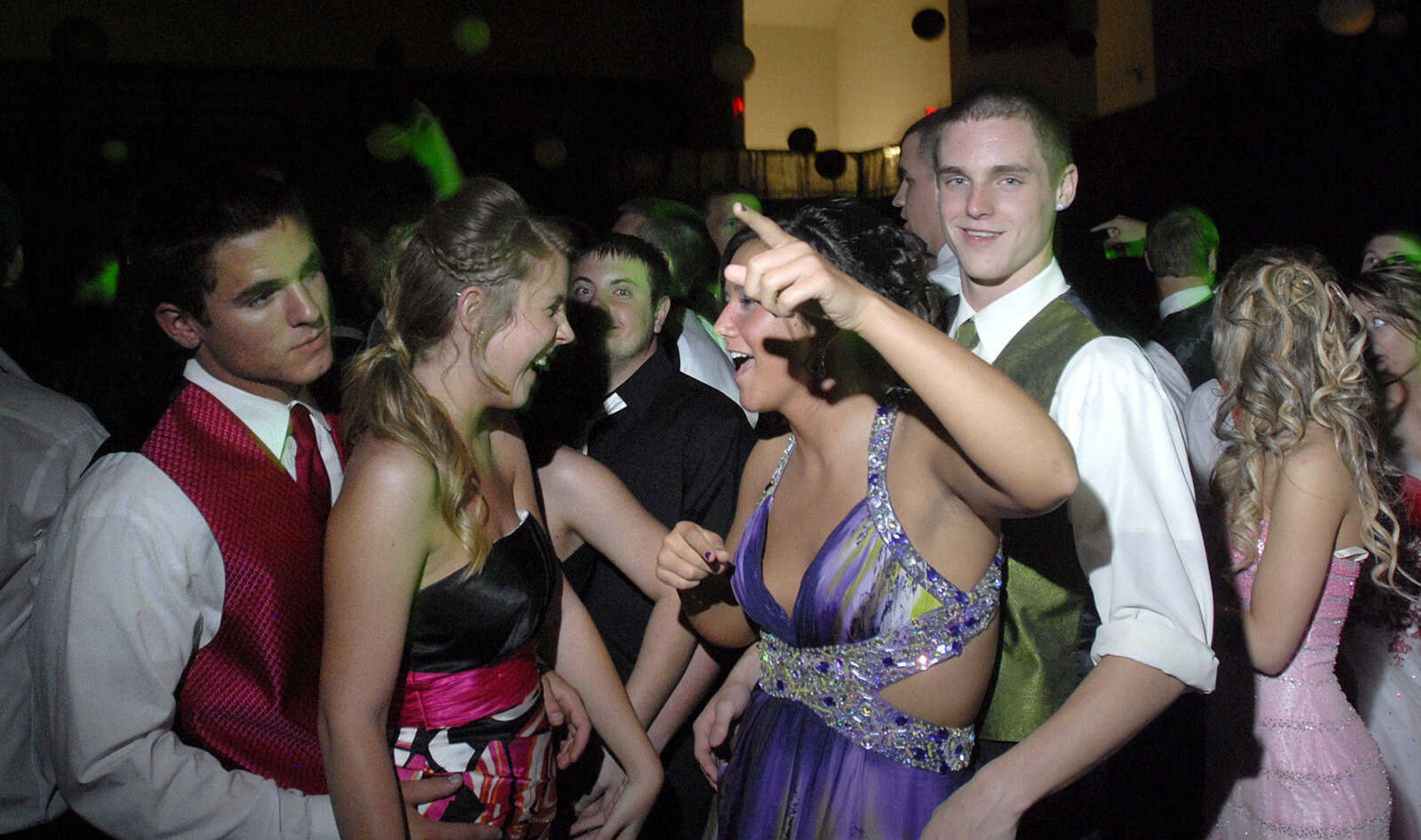 LAURA SIMON~lsimon@semissourian.com
Jackson High School Prom Saturday, May 8, 2010.