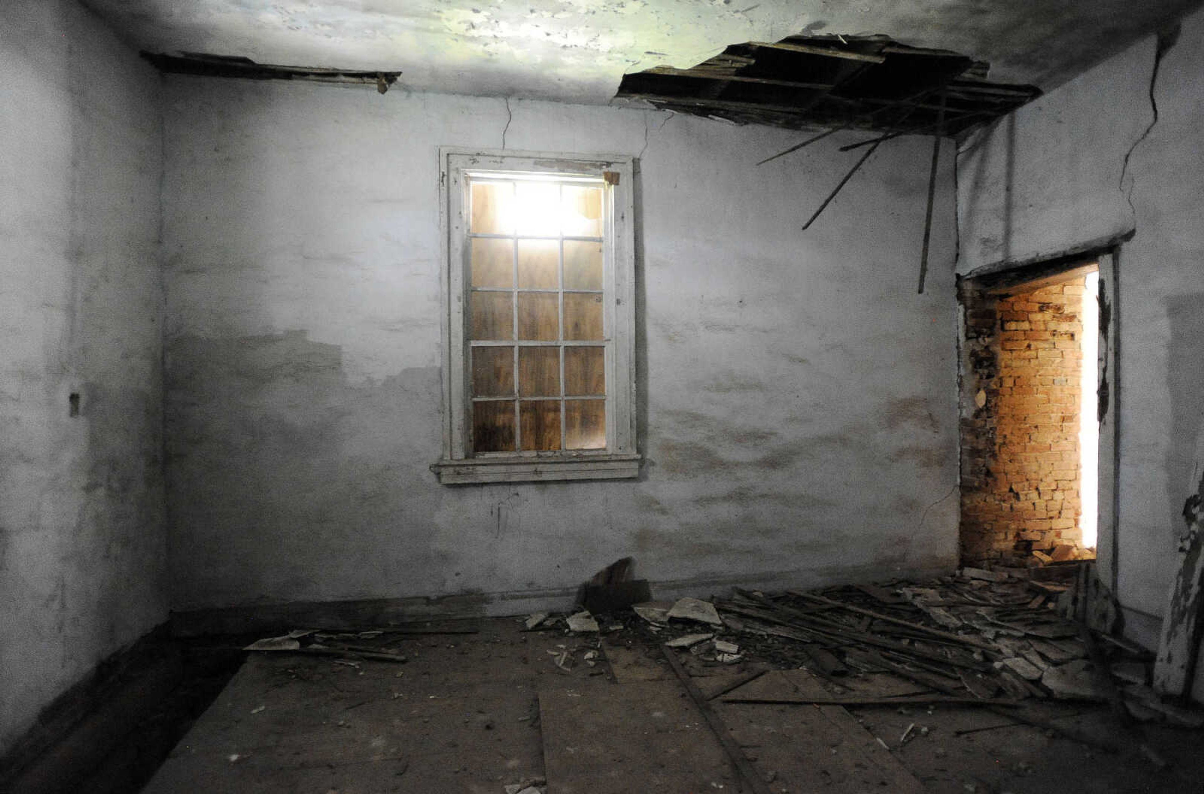 LAURA SIMON ~ lsimon@semissourian.com

A back room of the historic Reynolds House is seen on Monday afternoon, May 2, 2016. The Cape Girardeau house, which stands at 623 N. Main Street, was built in 1857.