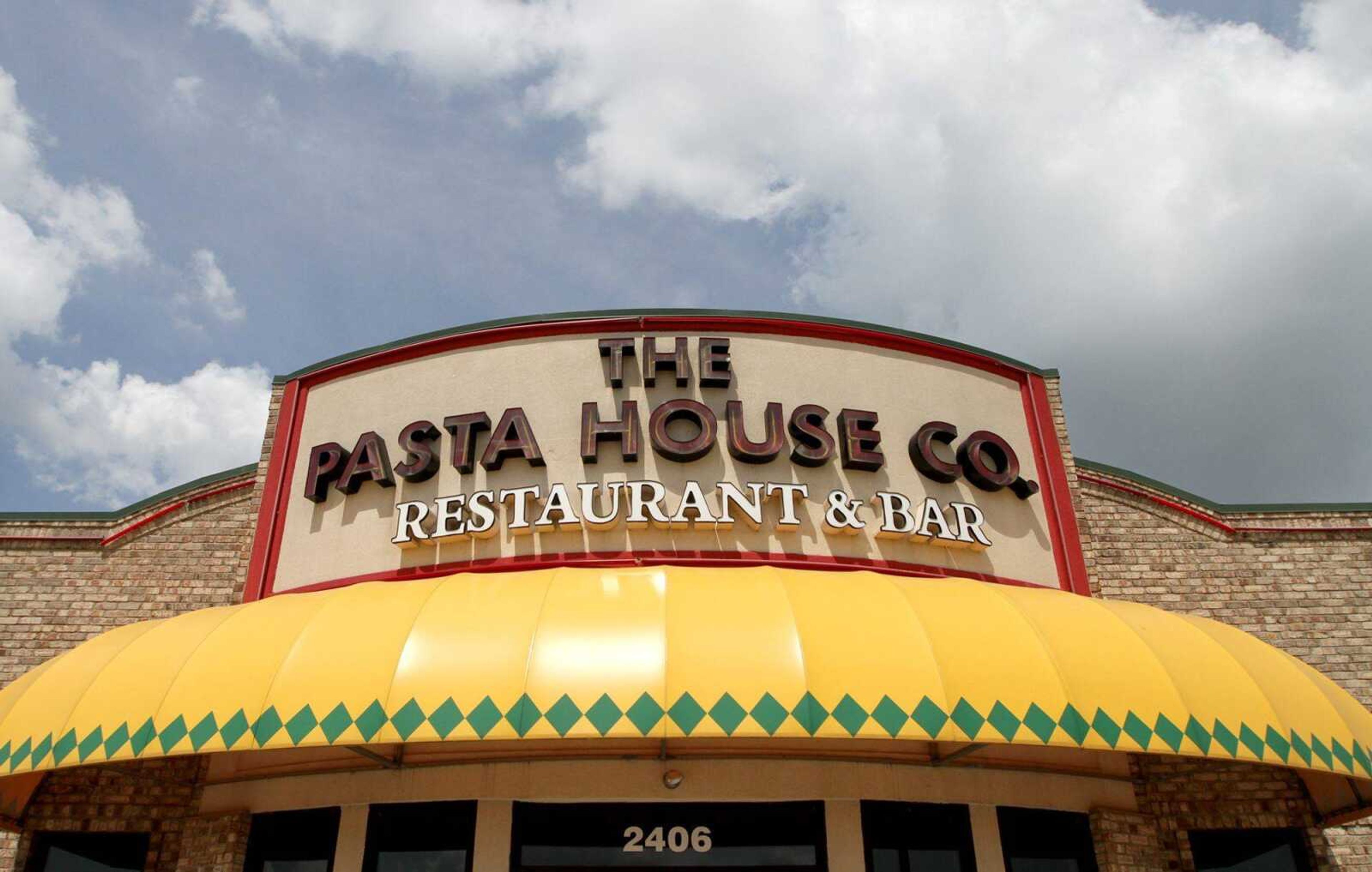 The closed Pasta House Co. at 2406 William Street in Cape Girardeau is being renovated and turned into an IHOP restaurant, scheduled to open in early November. (GLENN LANDBERG)