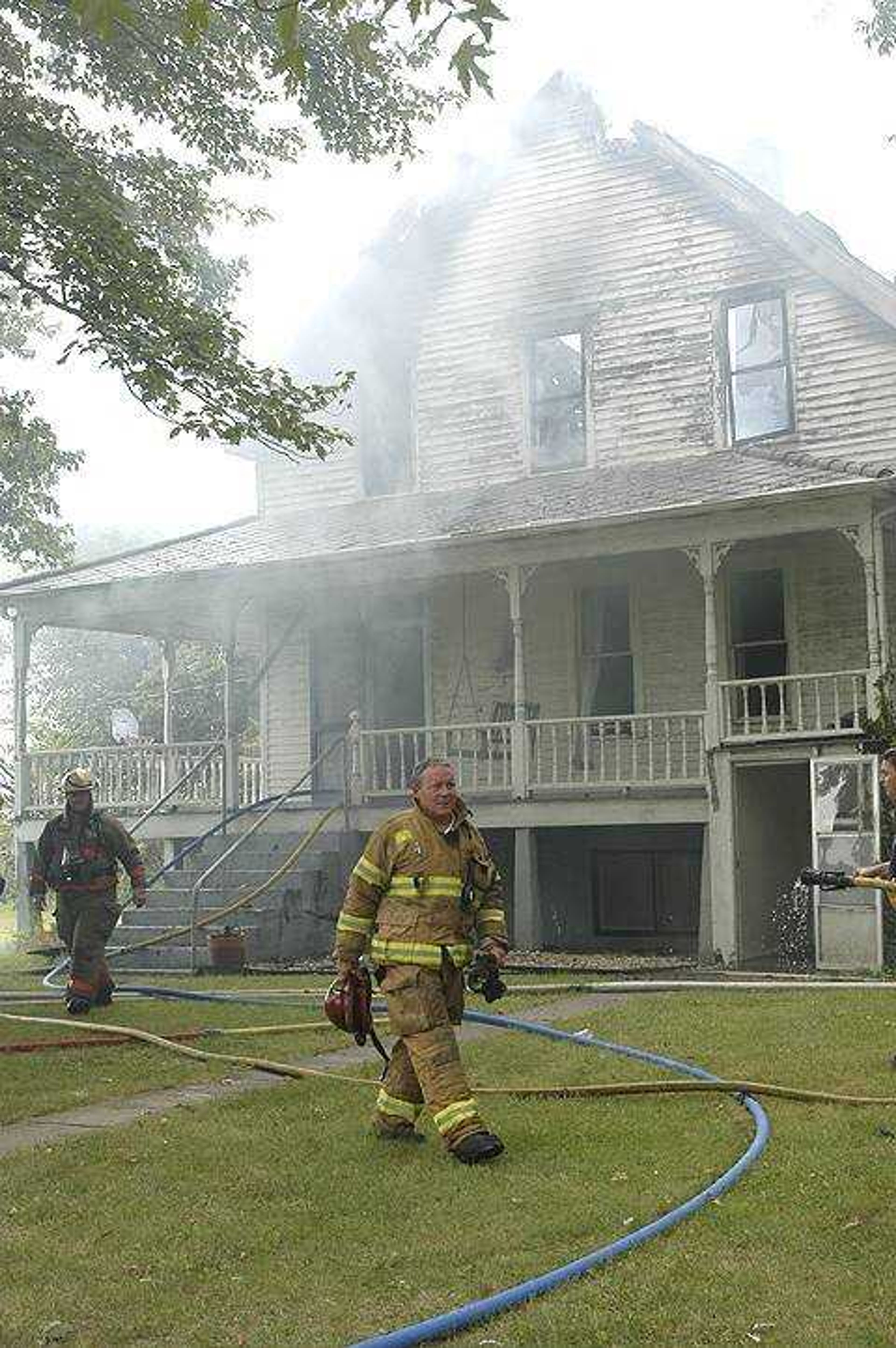 Six Alarm fire at a Scott City Home