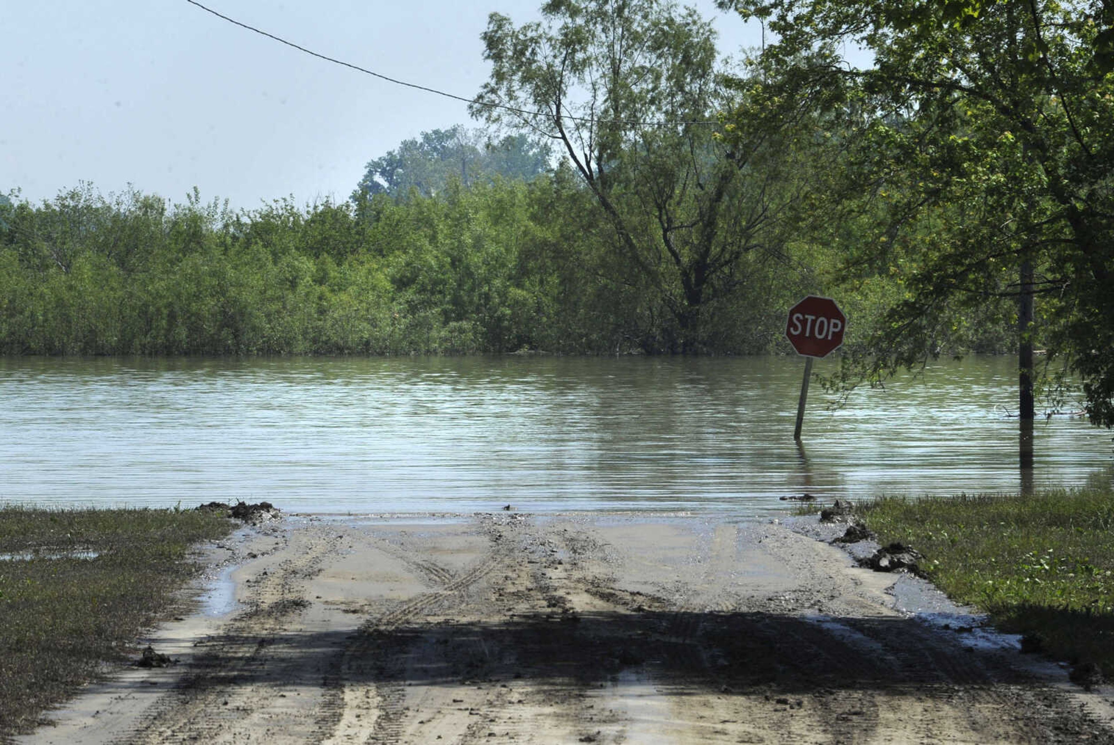 FRED LYNCH ~ flynch@semissourian.com
Mississippi River floodwaters are receding Sunday, May 8, 2011 in Commerce, Mo.