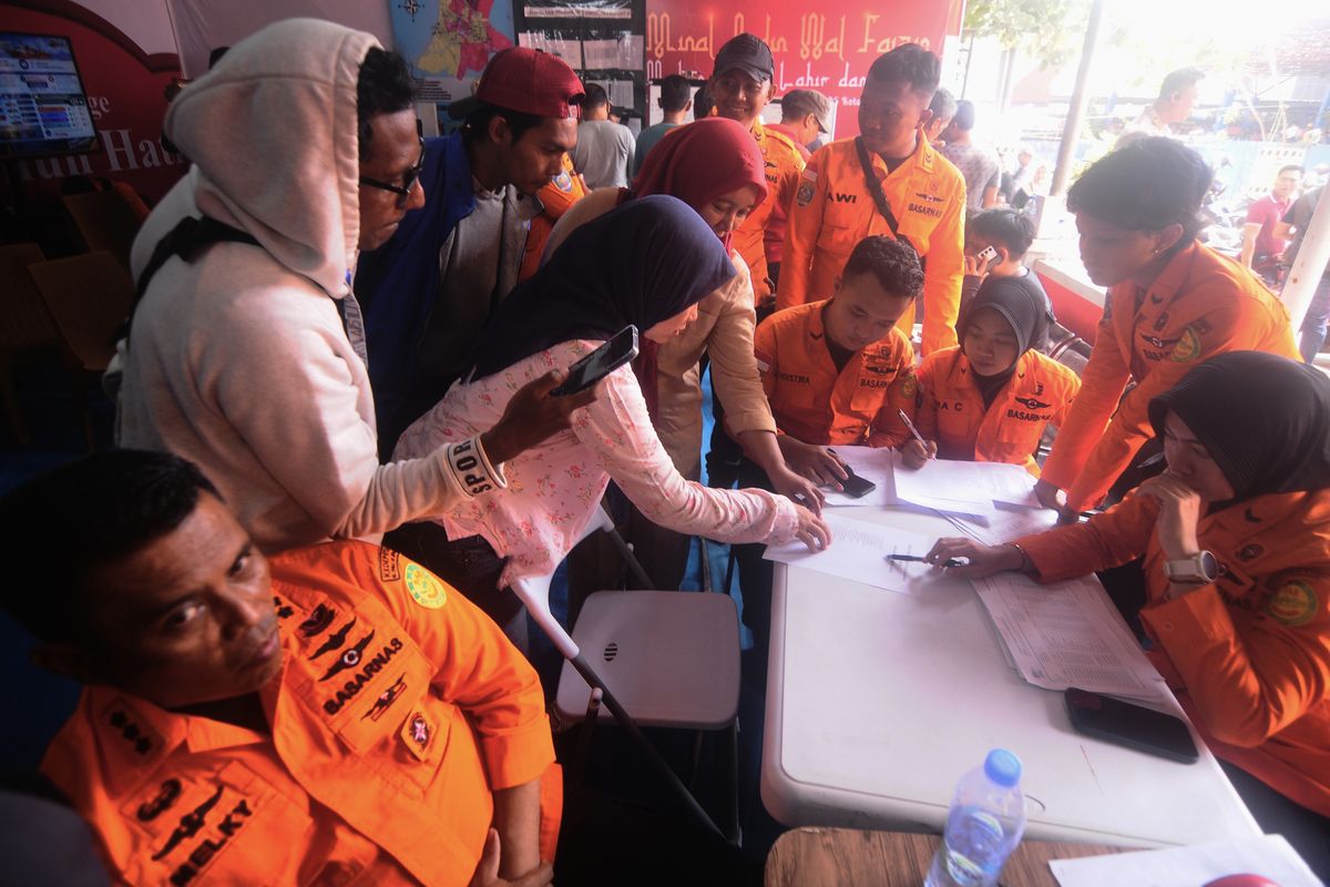 Indonesia continues search for at least 129 missing after fe...