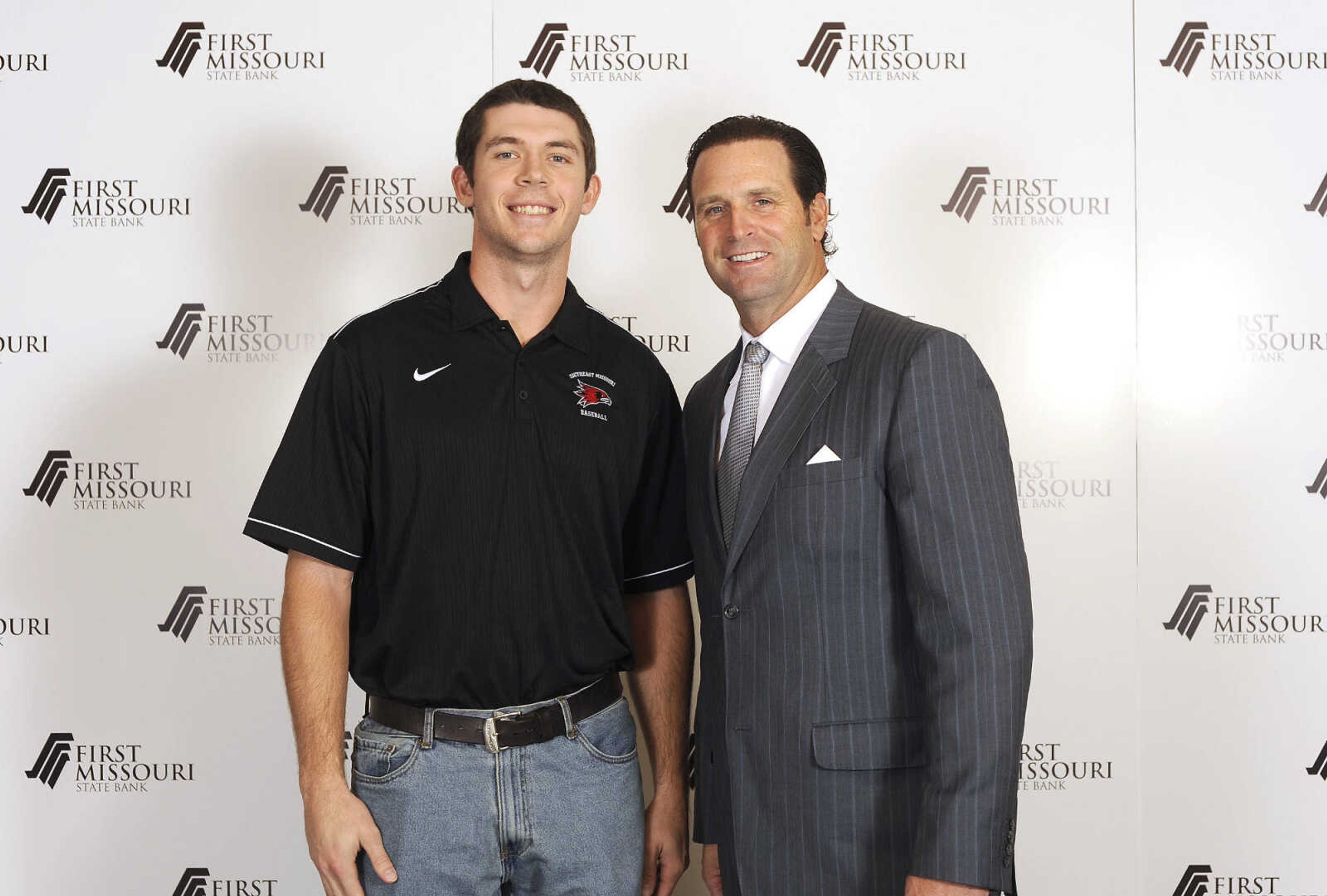 LAURA SIMON ~ lsimon@semissourian.com

Mike Matheny, manager of the St. Louis Cardinals, poses with fans during a VIP reception, Wednesday, Dec. 2, 2015, at Southeast Missouri State University's River Campus. "The State of Cardinals Nation" was presented by First Missouri State Bank.