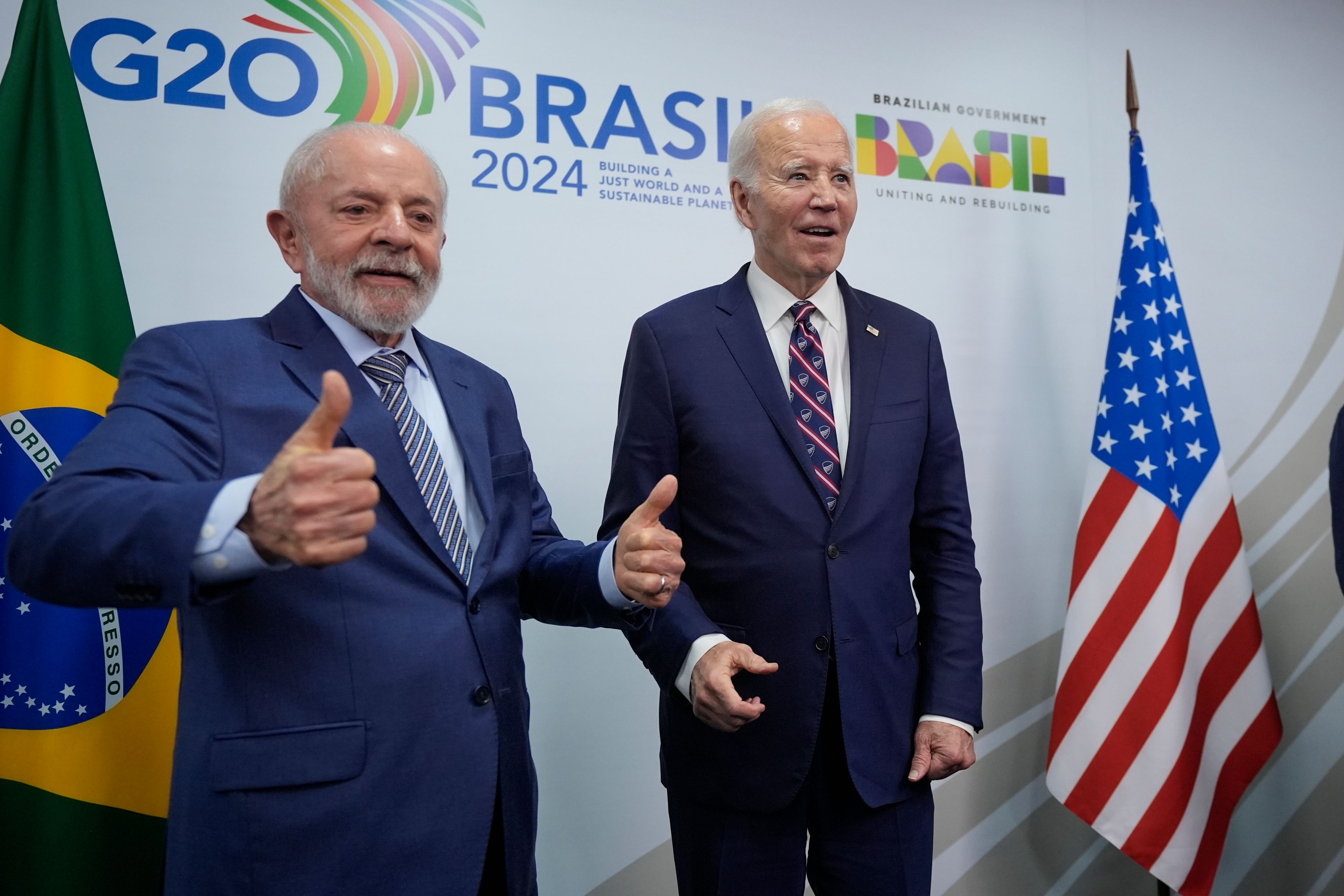 President Joe Biden and Brazil's President Luiz Inacio Lula da Silva meet at the G20 Leader's Summit at the Museum of Modern Art in Rio de Janeiro, Brazil on Tuesday, Nov. 19, 2024. (AP Photo/Manuel Balce Ceneta, Pool)