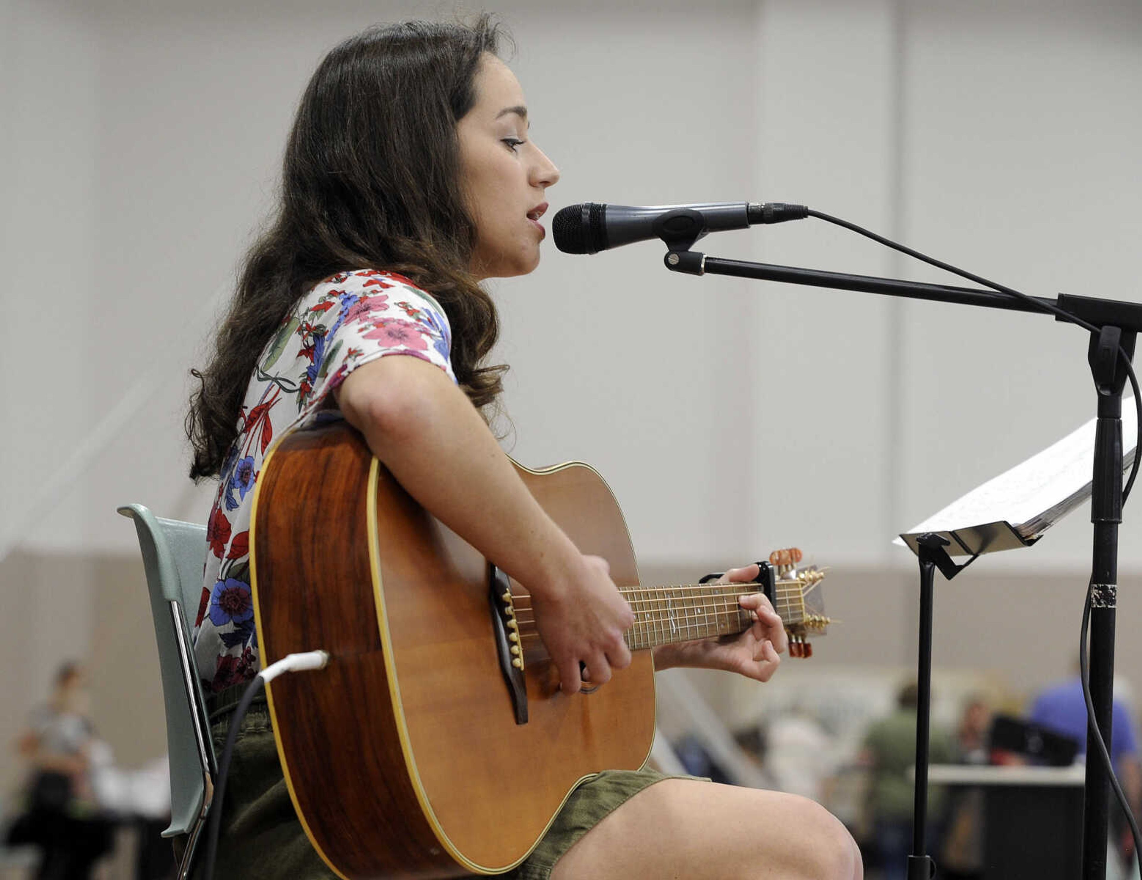 FRED LYNCH ~ flynch@semissourian.com
Claire Moore performs Thursday, May 10, 2018 at the Flourish Ladies Night Out at the Osage Centre.