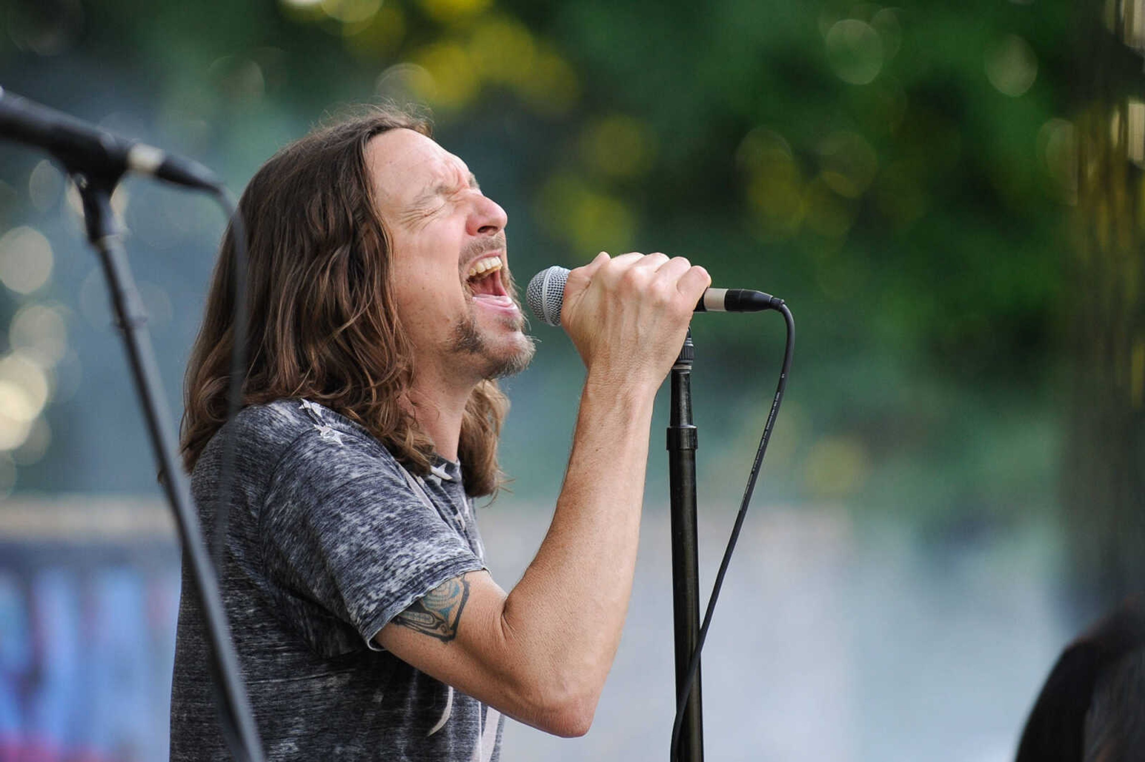 GLENN LANDBERG ~ glandberg@semissourian.com

Dave Farver performs with Superjam during Rockin' the Park at the Jackson City Park Bandshell Saturday, June 11, 2016.