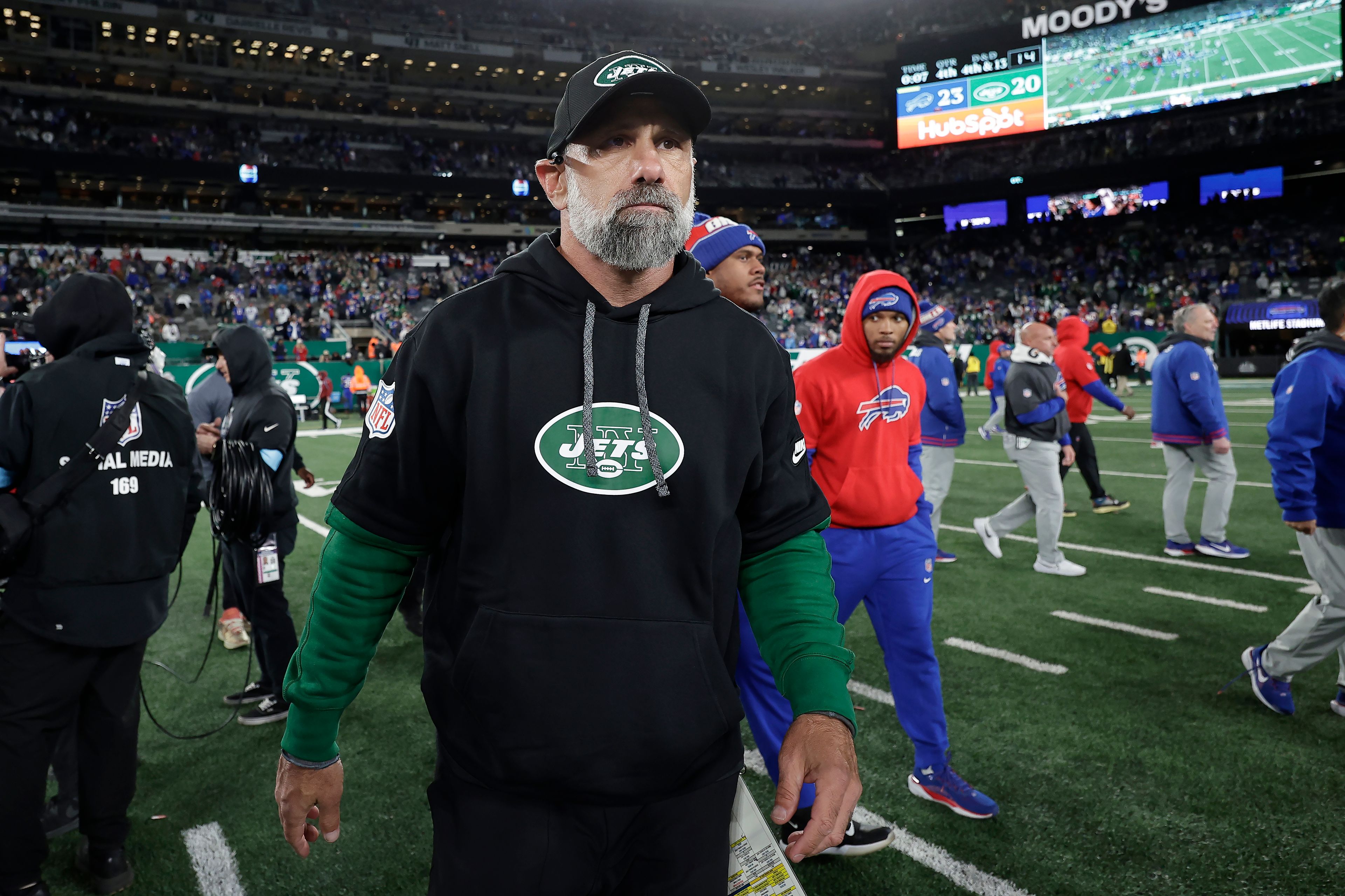 New York Jets interim head coach Jeff Ulbrich walks off the field after an NFL football game against the Buffalo Bills in East Rutherford, N.J., Monday, Oct. 14, 2024. (AP Photo/Adam Hunger)