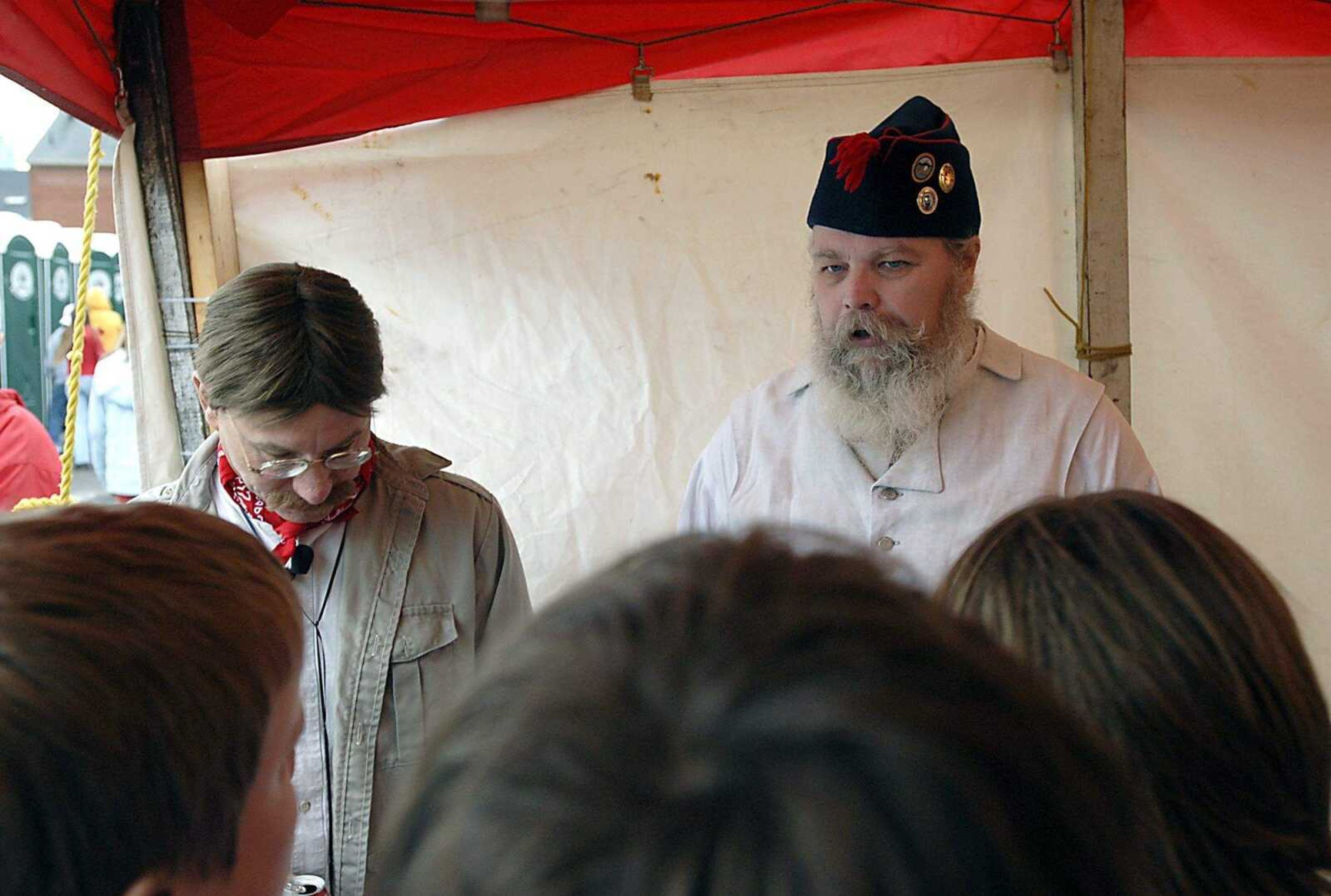 KIT DOYLE ~ kdoyle@semissourian.com
Jim "Two Crows" Wallen, right, spoke to students Friday morning, April 4, 2008, following his presentation in the Cape Girardeau Storytelling Festival.