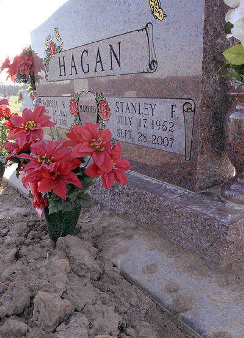 Stanley Frank Hagan was buried in Lightner Memorial Cemetery at Scott City. The headstone was intended for his father.