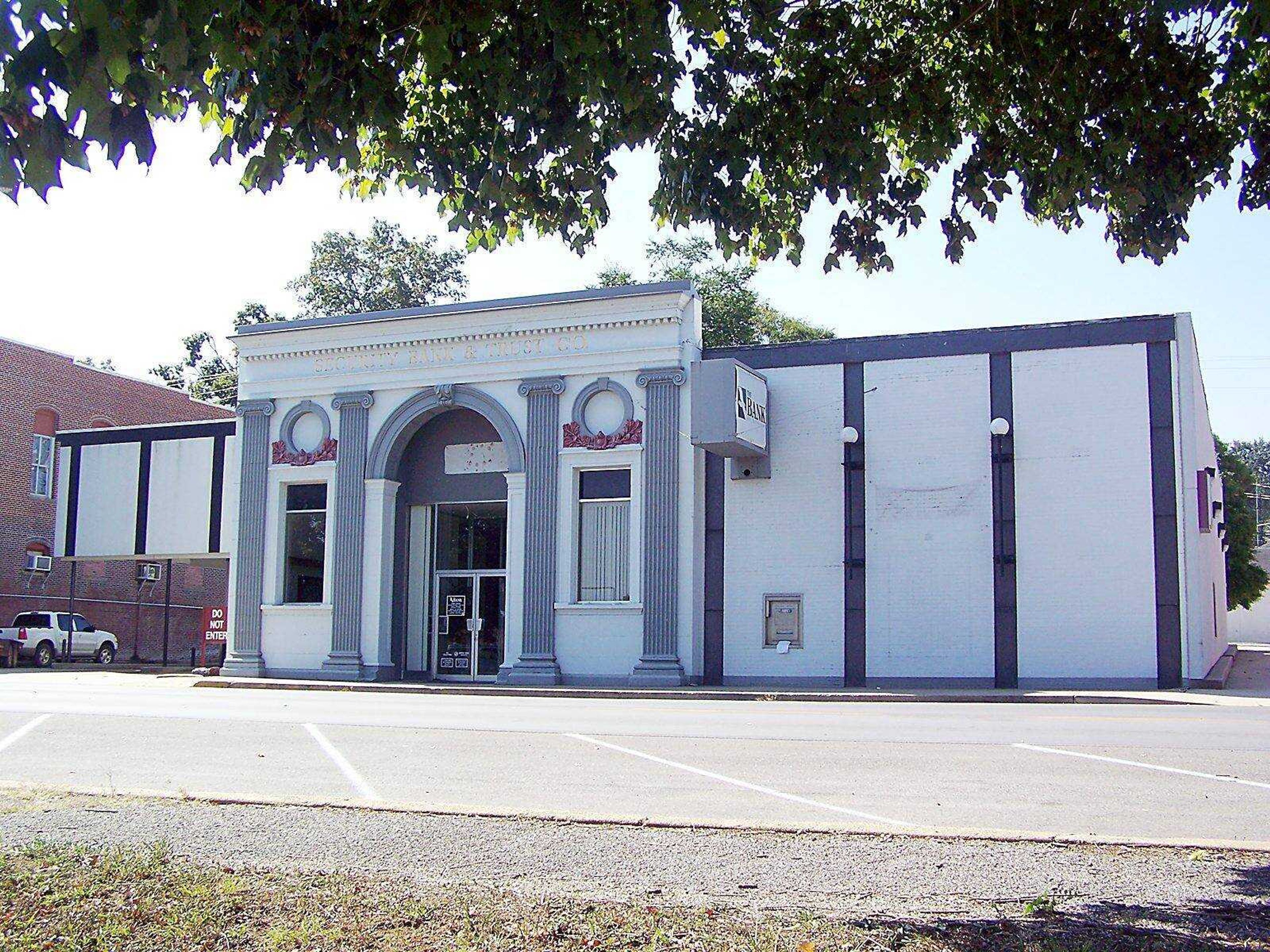 The Bank of Missouri has donated the former Security Bank building to the city of Marble Hill, Mo. (Linda Redeffer ~ Banner Press)