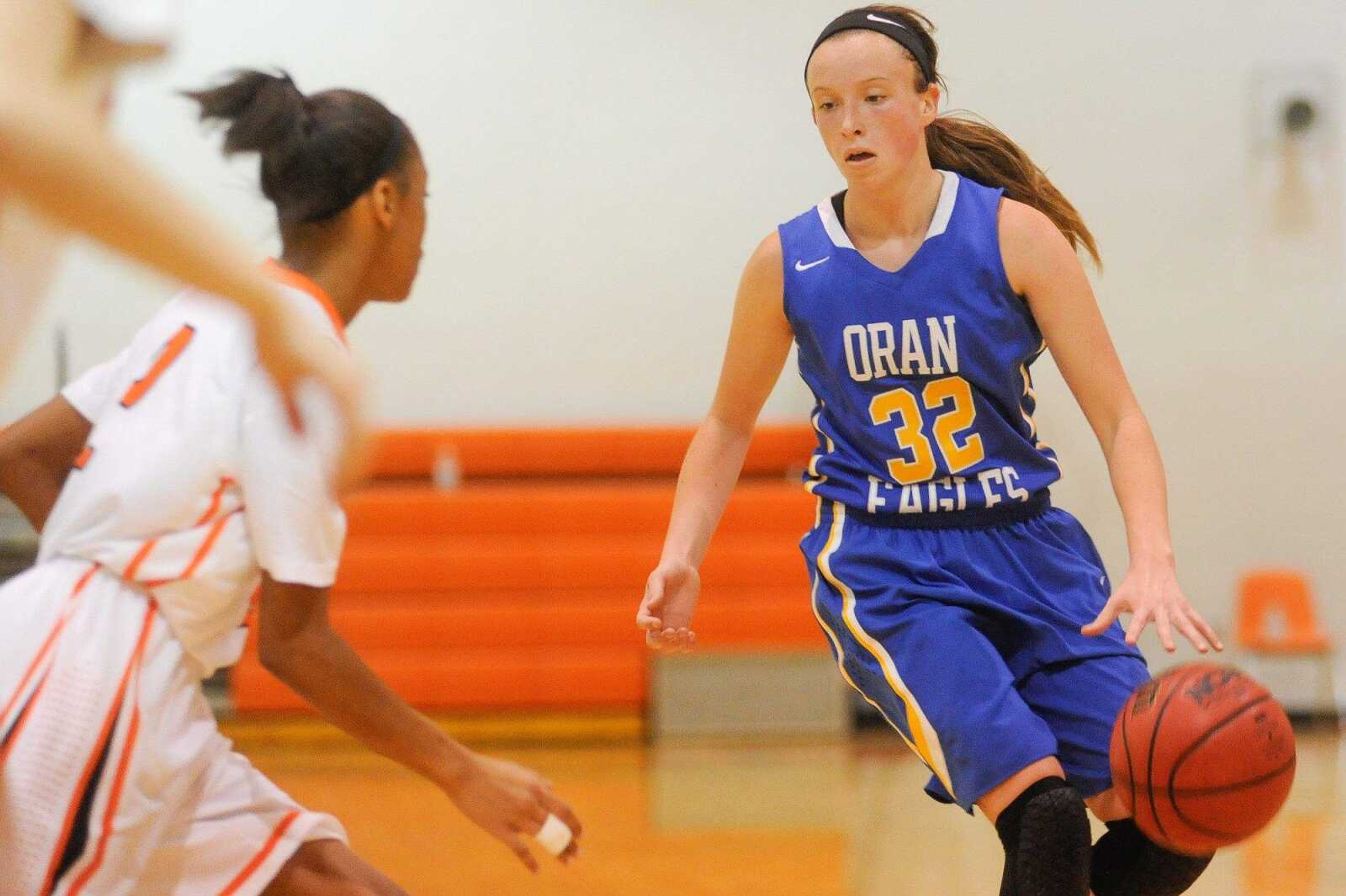 Oran's Leah Cauble drives against Scott County Central in the second period Tuesday, Nov. 24, 2015 at Scott County Central High School. (Glenn Landberg)