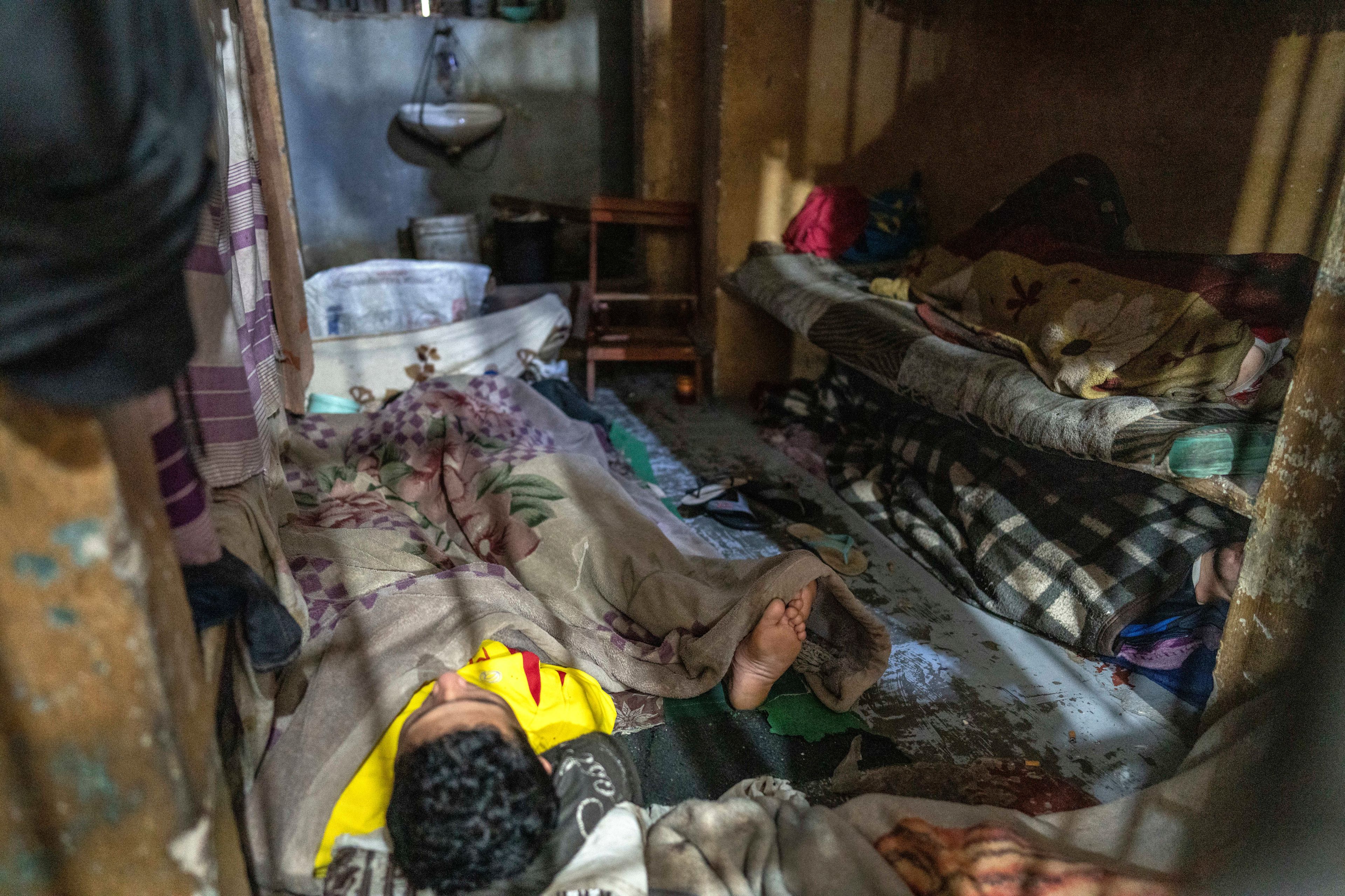 Prisoners share beds at the Regional Penitentiary in Coronel Oviedo, Paraguay, Saturday, Aug. 31, 2024. (AP Photo/Rodrigo Abd)