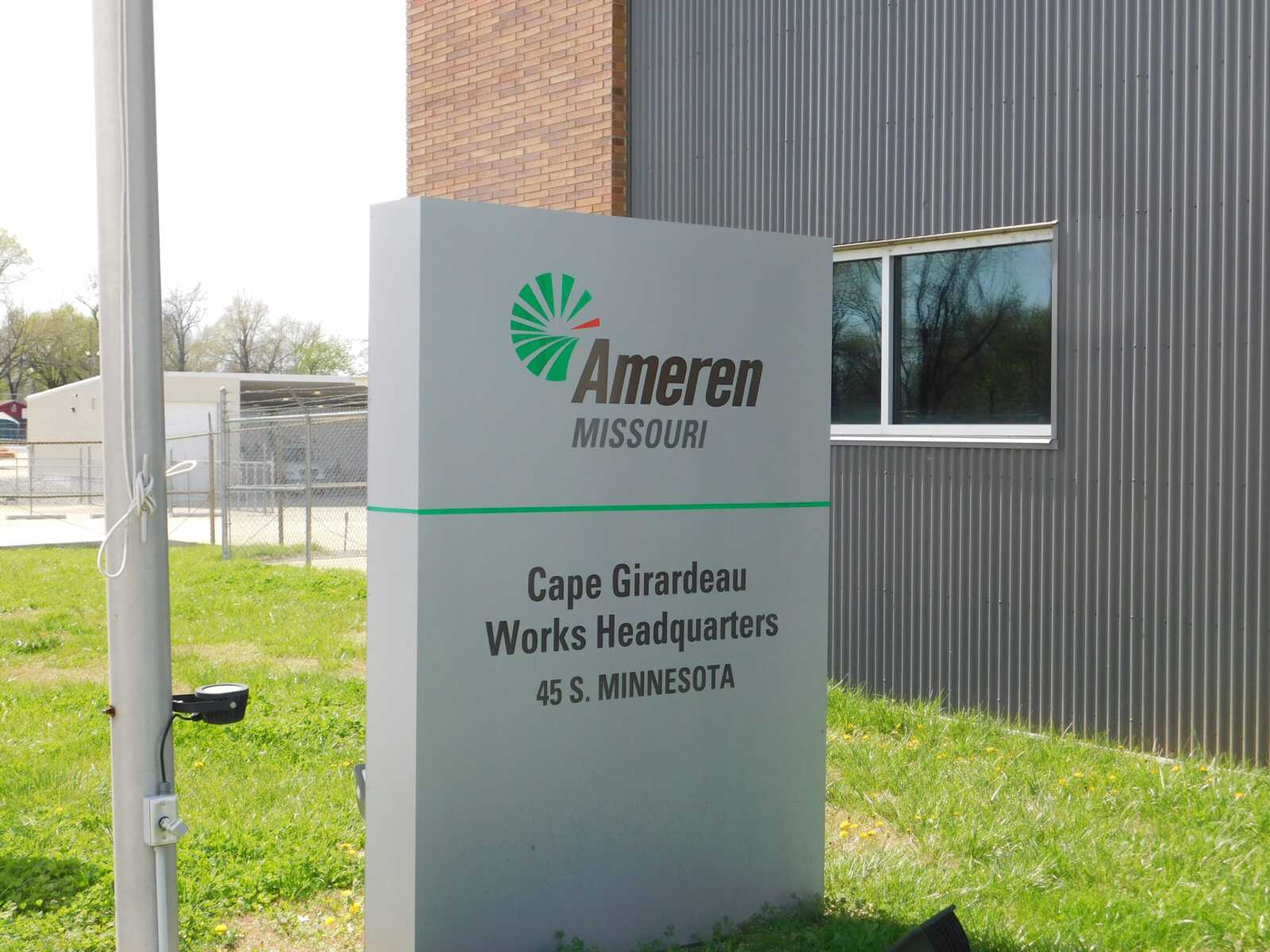 Ameren Missouri workers are installing electric smart meters to residences in Cape Girardeau and Dexter, with more cities to come. The meters monitor electricity usage precisely, allowing for better tracking of energy habits.