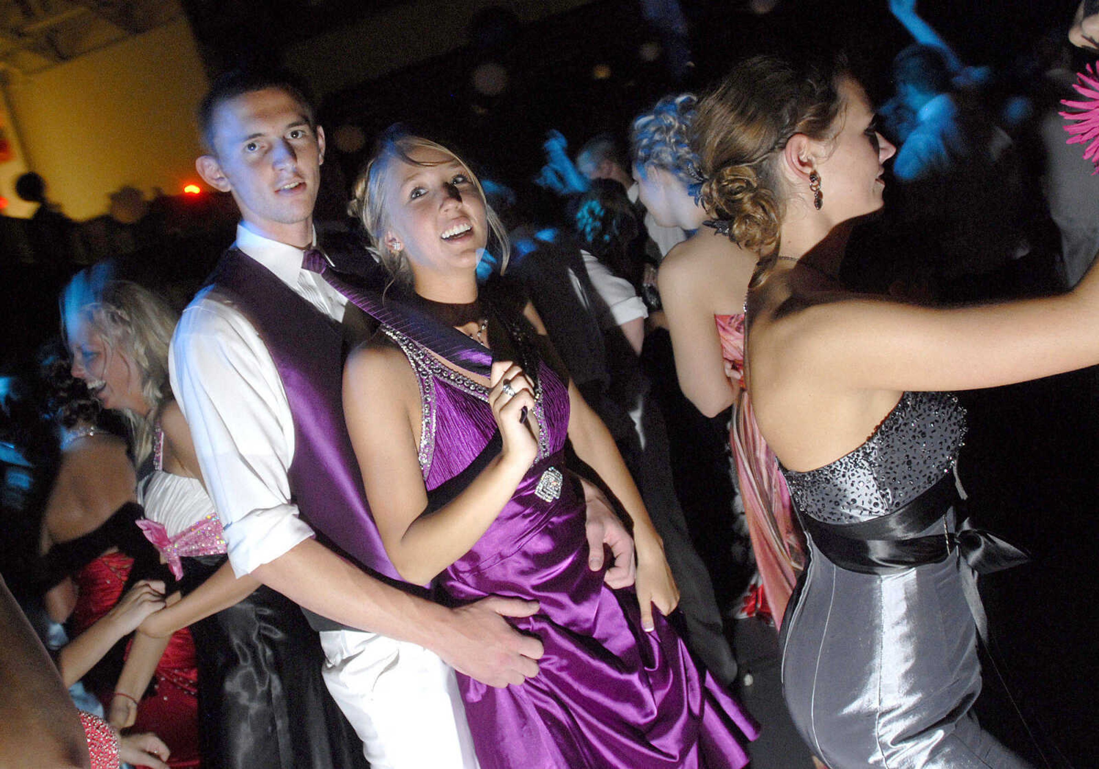 LAURA SIMON~lsimon@semissourian.com
Jackson High School Prom Saturday, May 8, 2010.