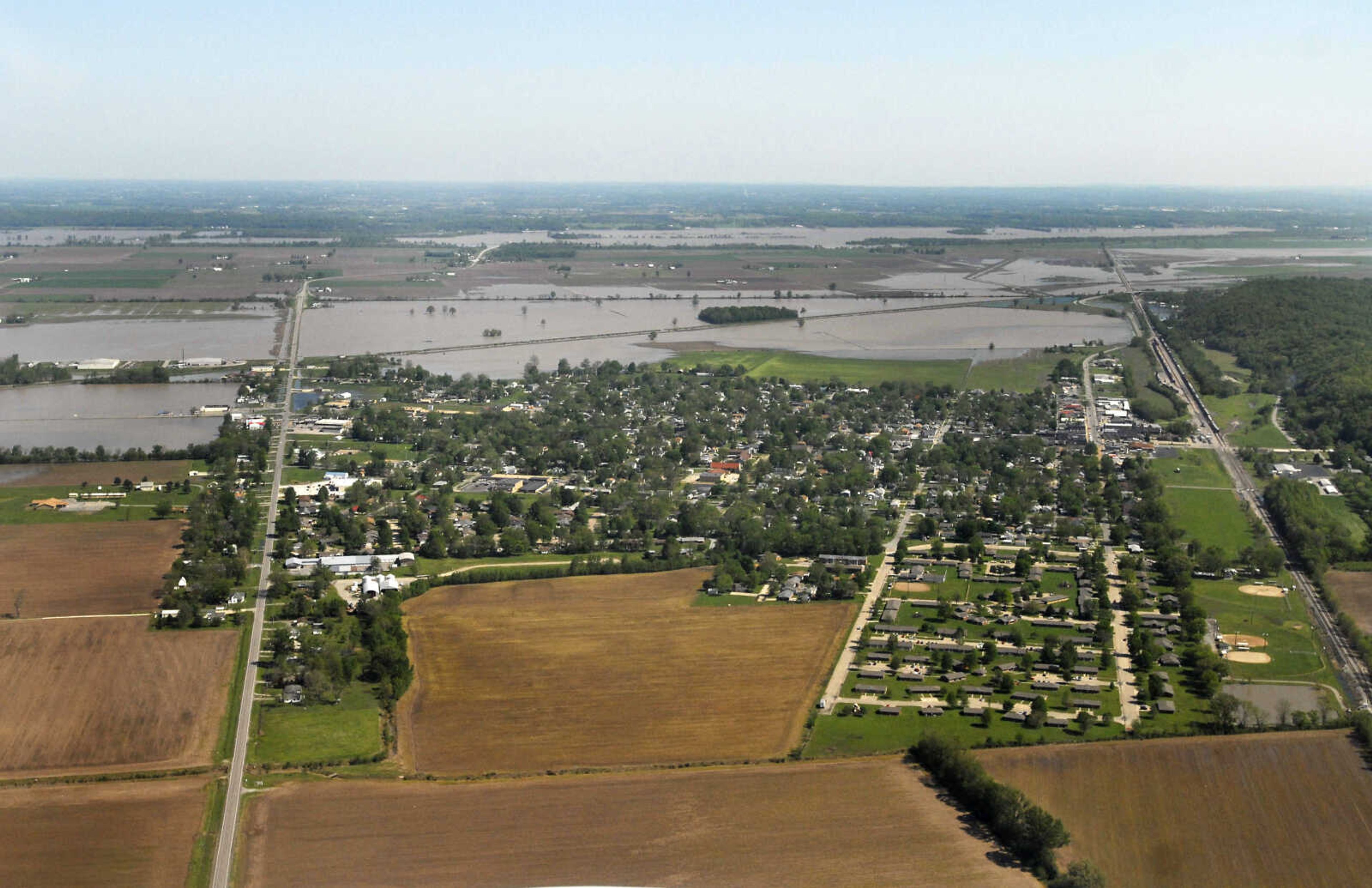 KRISTIN EBERTS ~ keberts@semissourian.com

A view of Chaffee, Mo., looking north toward the Diversion Channel and Dutchtown on Thursday, April 28, 2011.