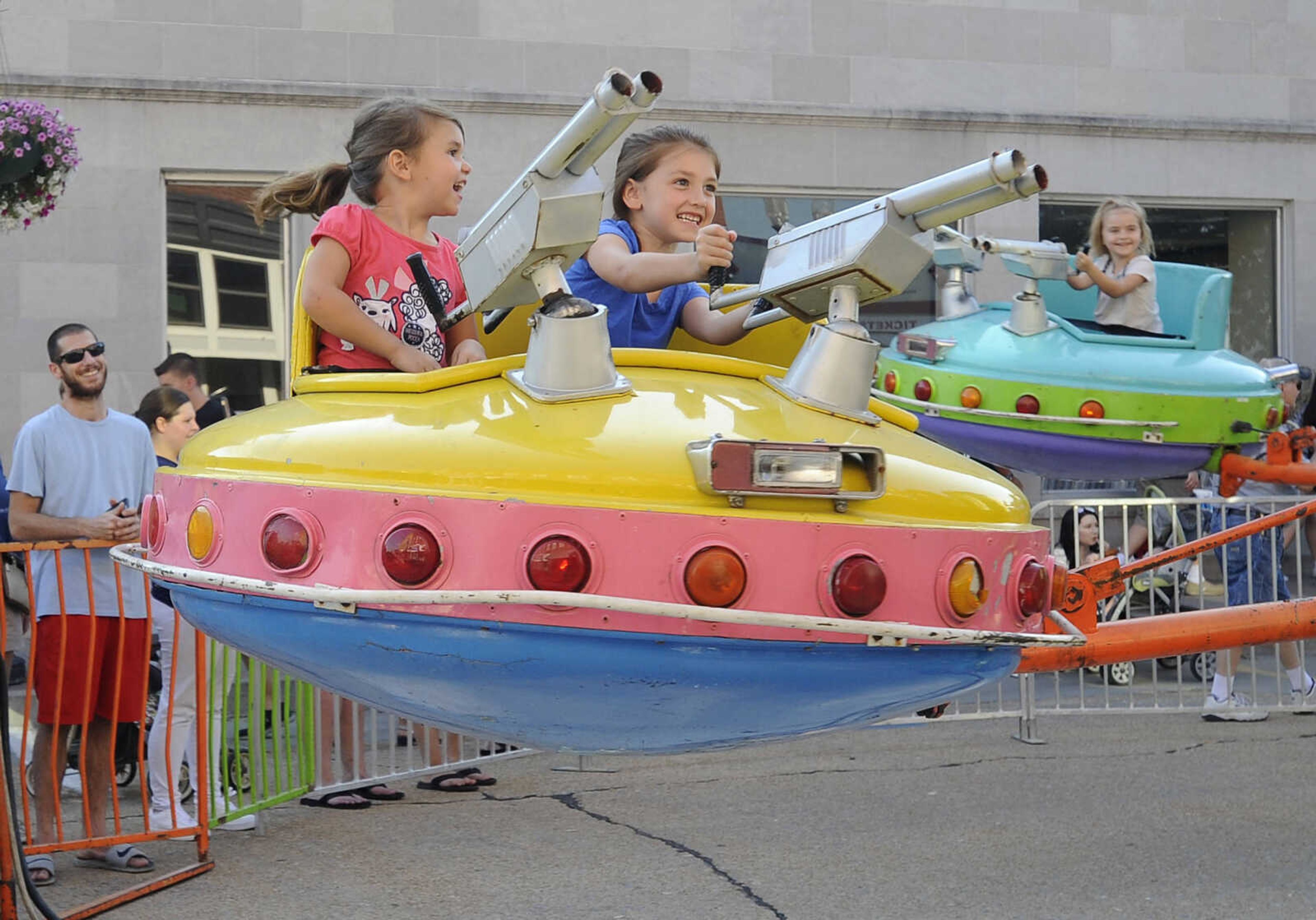 FRED LYNCH ~ flynch@semissourian.com
Youngsters enjoy a carnival ride Tuesday, July 24, 2018 at Homecomers in Jackson.