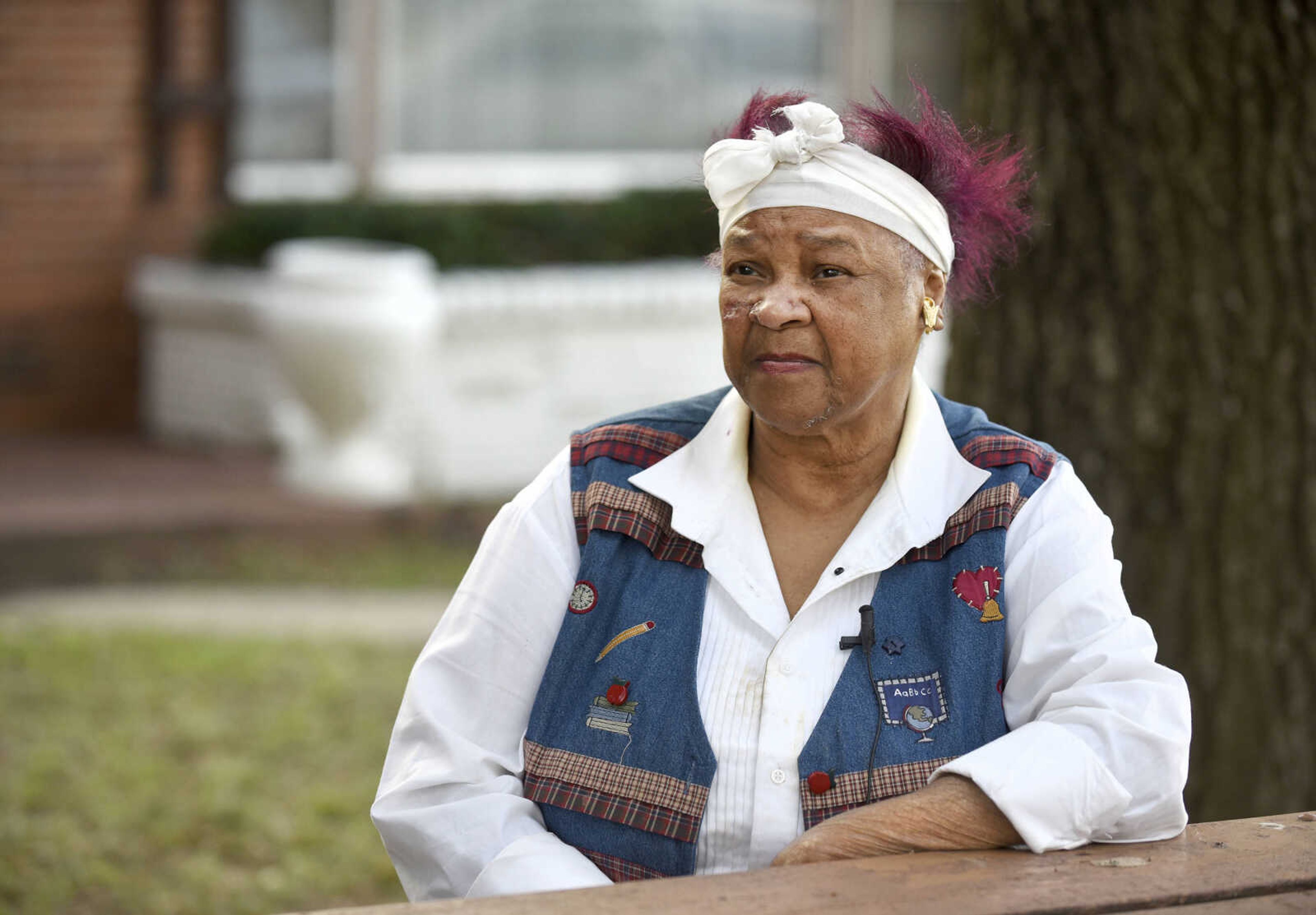 LAURA SIMON ~ lsimon@semissourian.com

Dora Yarber sits outside her home at 333 Dixie Street in Sikeston, Missouri in September. Yarber hosted a fish fry on the night of Aug. 5, 2000.