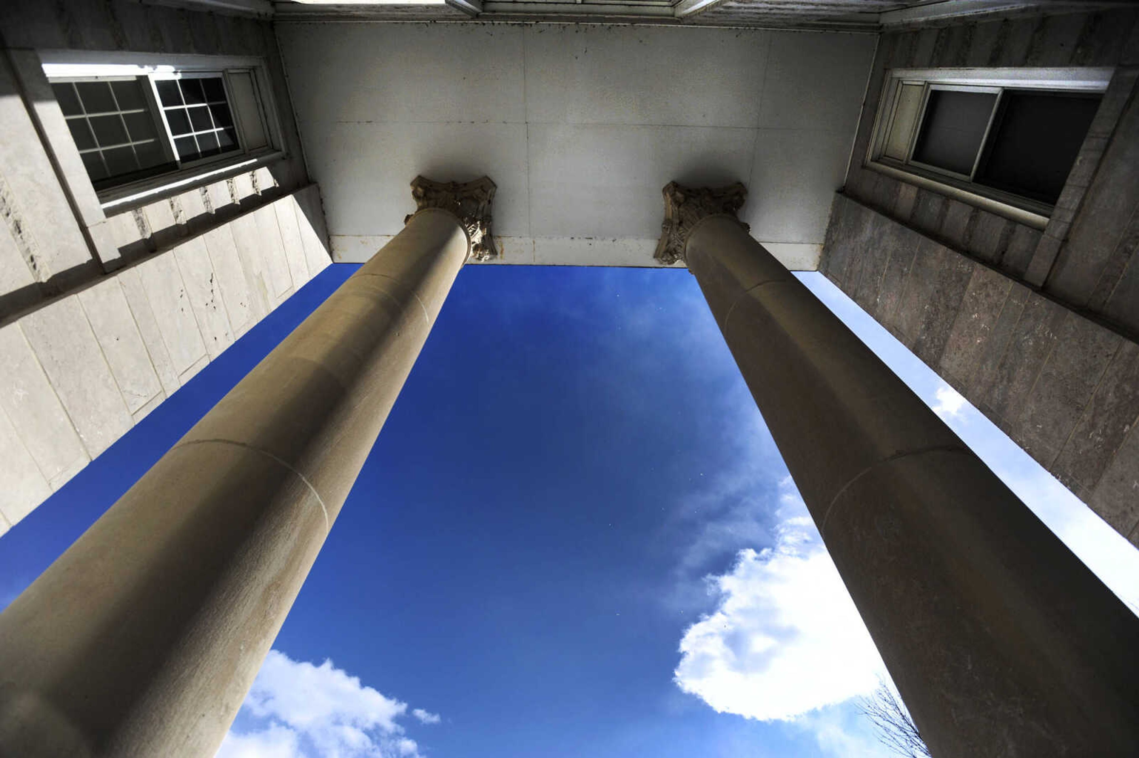 LAURA SIMON ~ lsimon@semissourian.com

The Cape Girardeau County Courthouse in Jackson, Missouri, as seen Wednesday, Feb. 18, 2015.