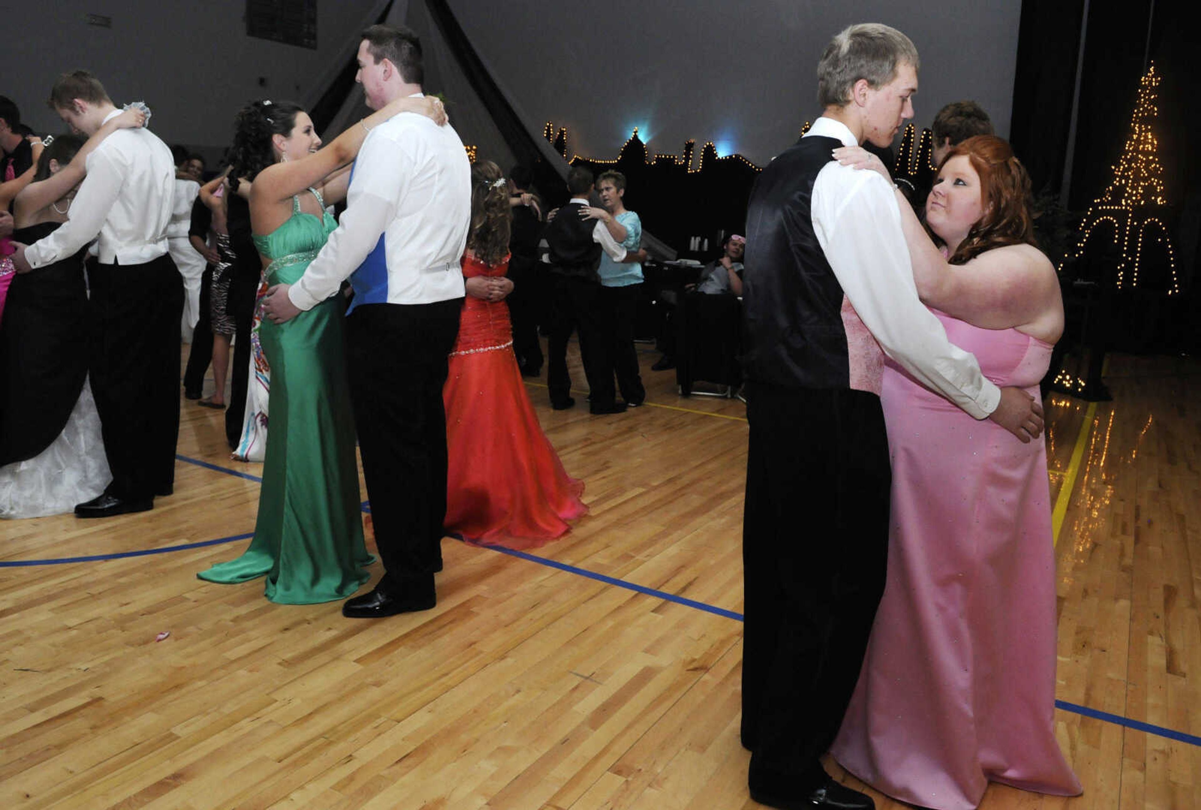 KRISTIN EBERTS ~ keberts@semissourian.com

The Oran High School prom took place on Saturday, April 17, 2010. The theme was "Passport Abroad."