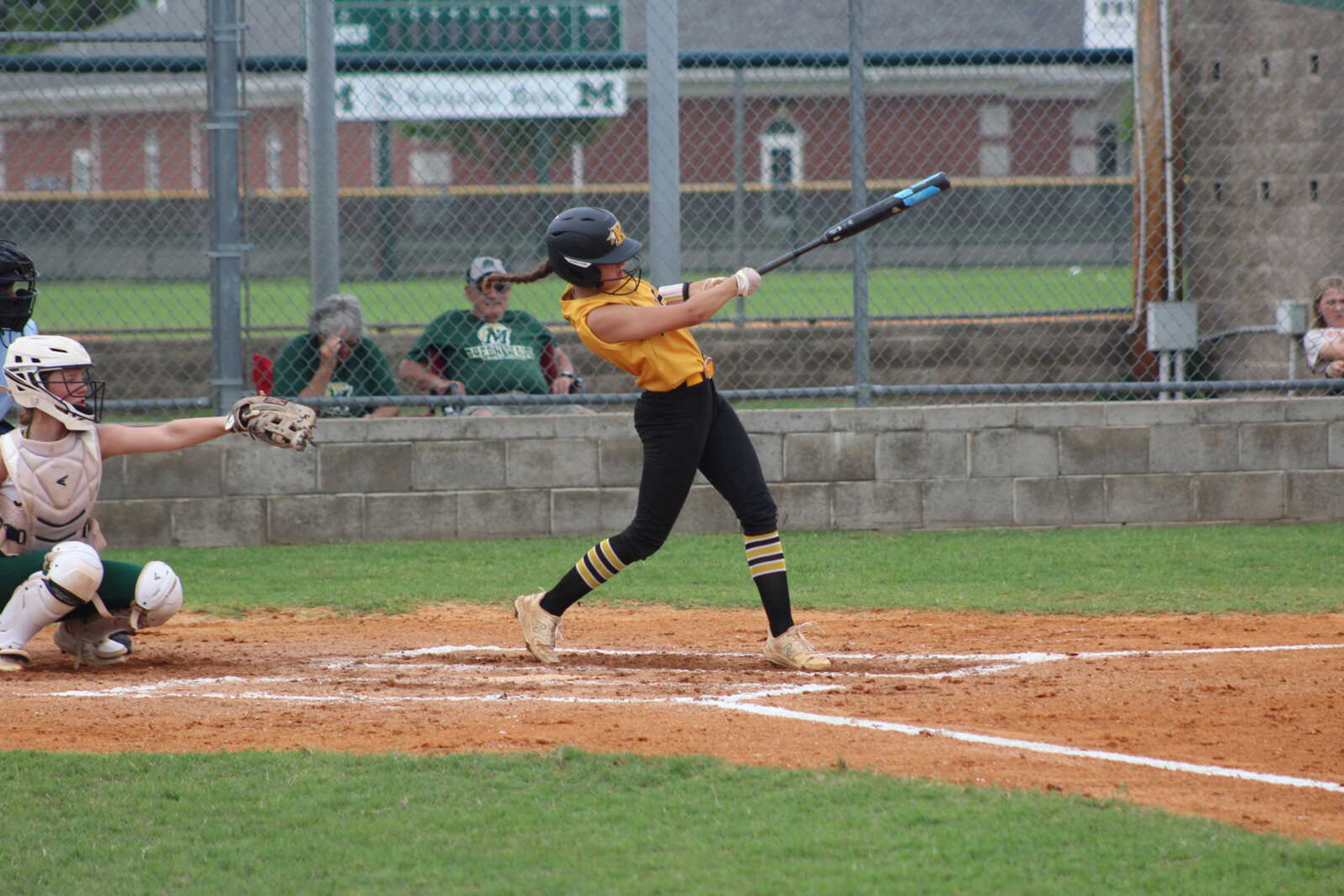 Lady Indians blank Lady Green Wave in C2D1 semi, face East Prairie Eagles for title