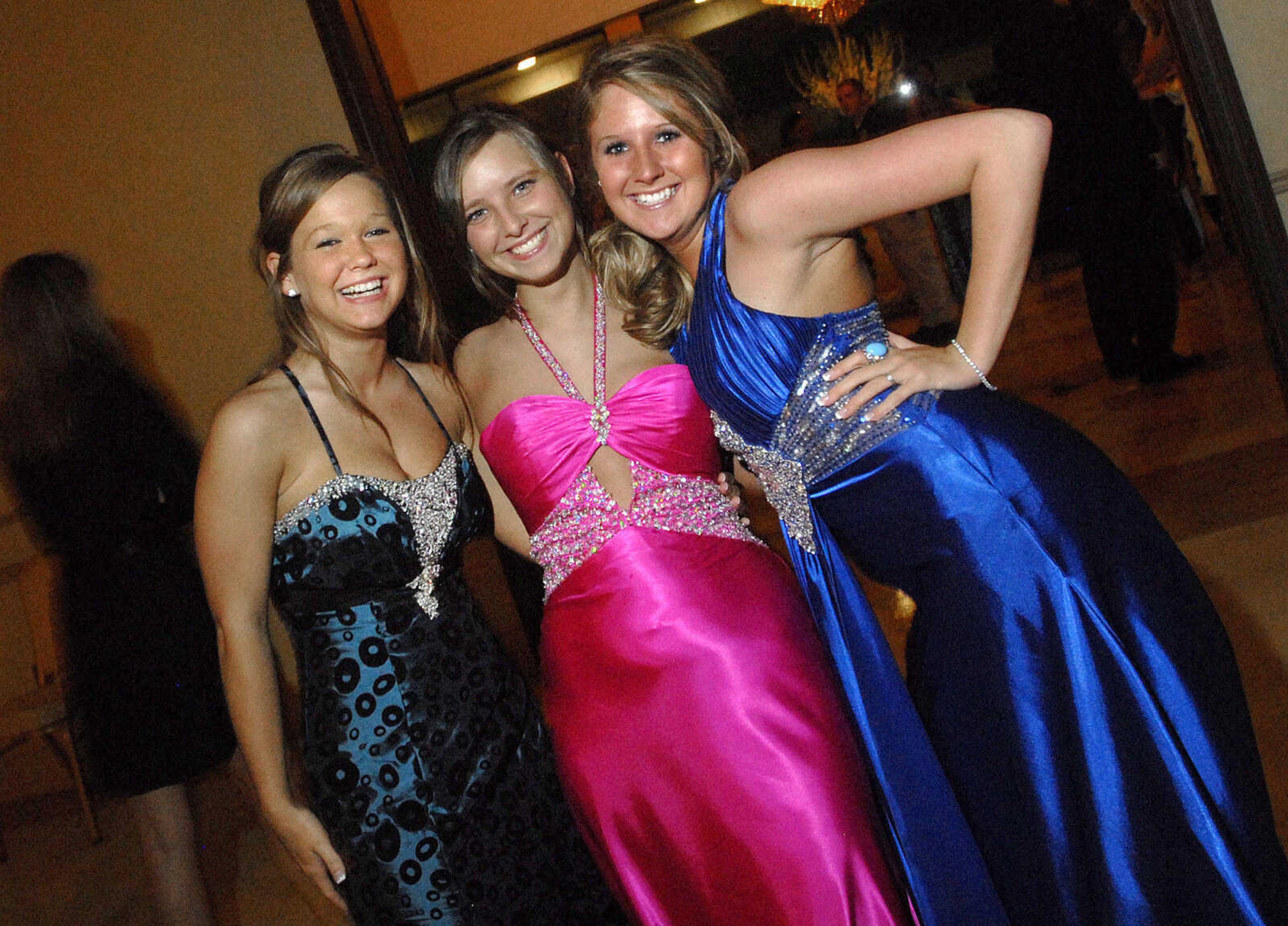 LAURA SIMON~lsimon@semissourian.com
Cape Central High School "Arabian Nights" Prom May 1, 2010.