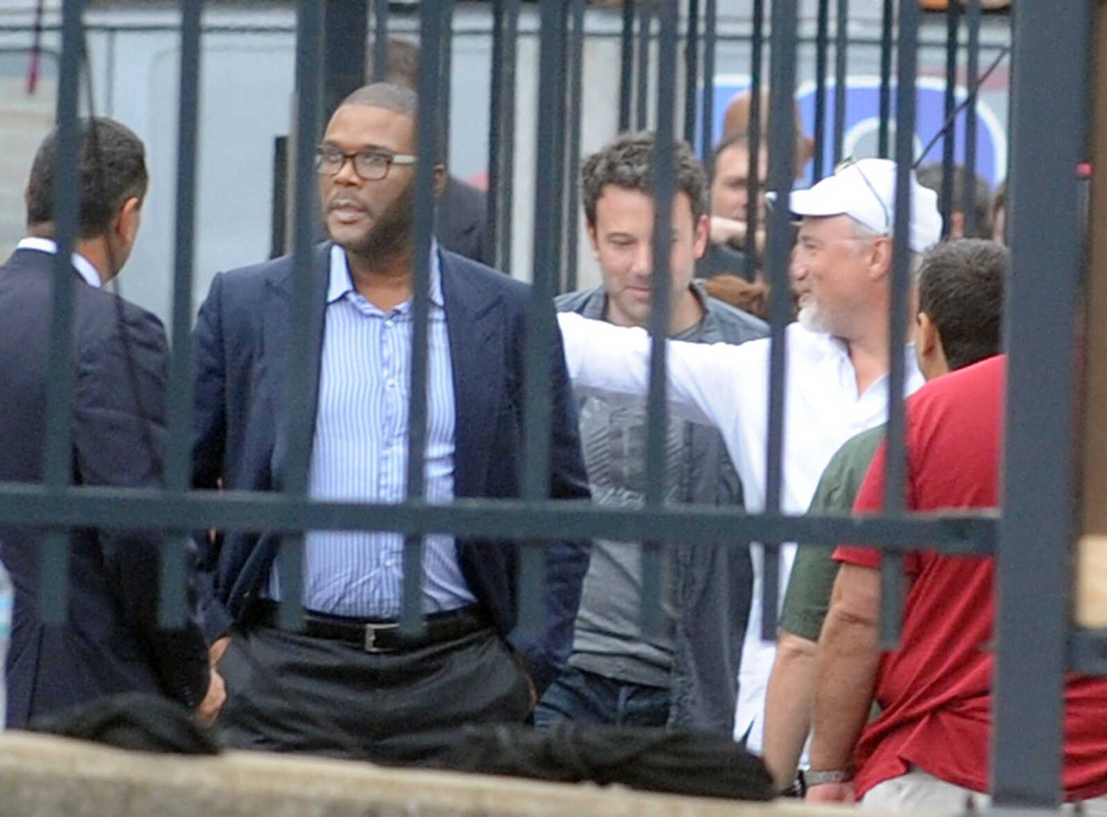 LAURA SIMON ~ lsimon@semissourian.com

Tyler Perry, left, Ben Affleck. center, and director David Fincher prepare for a scene from 20th Century Fox's feature film "Gone Girl", Tuesday, Oct. 1, 2013, in Cape Girardeau.