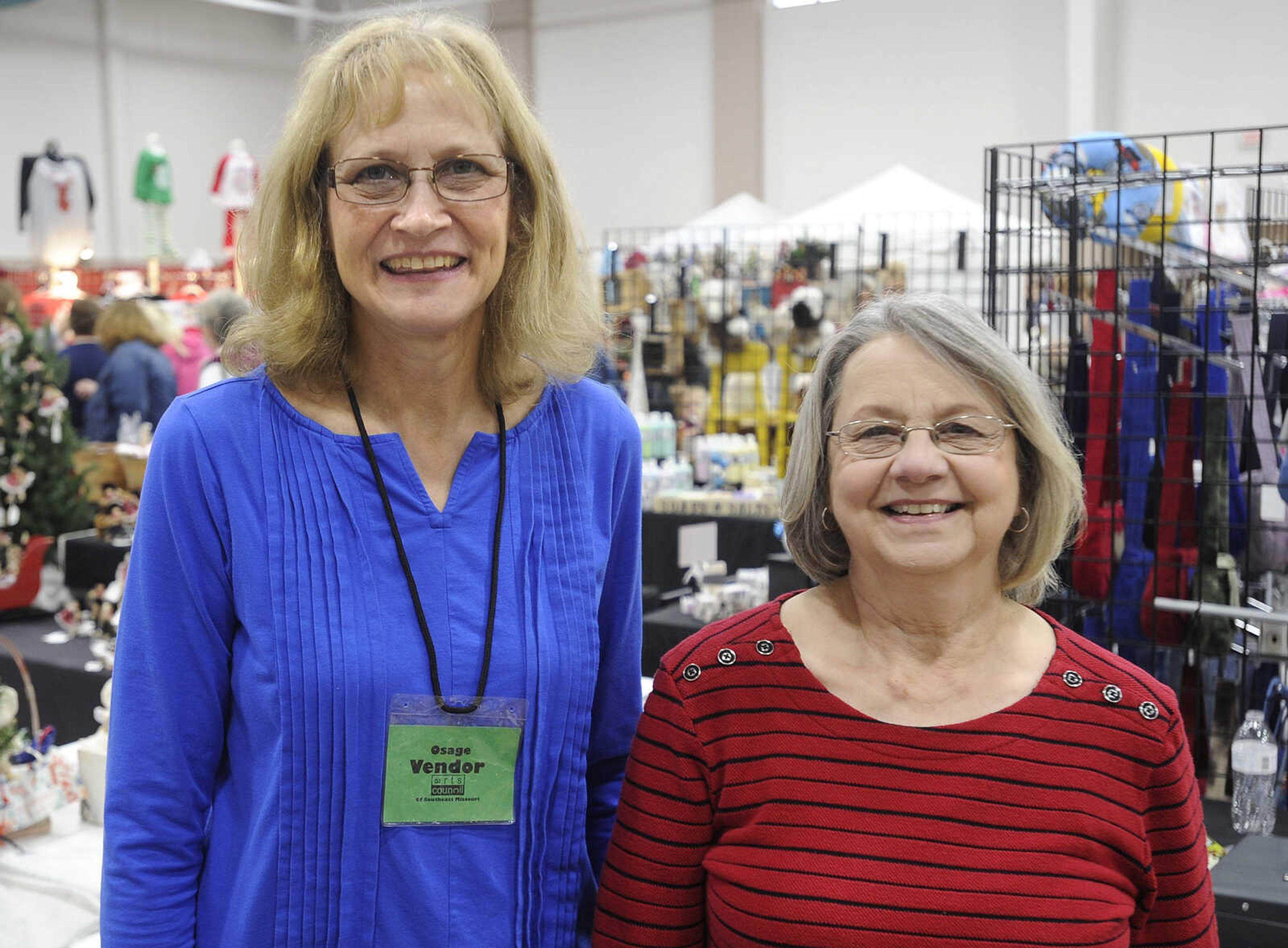 FRED LYNCH ~ flynch@semissourian.com
Linda Bohnsack, left, and Linda Koch pose for a photo Saturday, Nov. 18, 2017 at the Christmas Arts & Crafts Extravaganza in the Osage Centre.