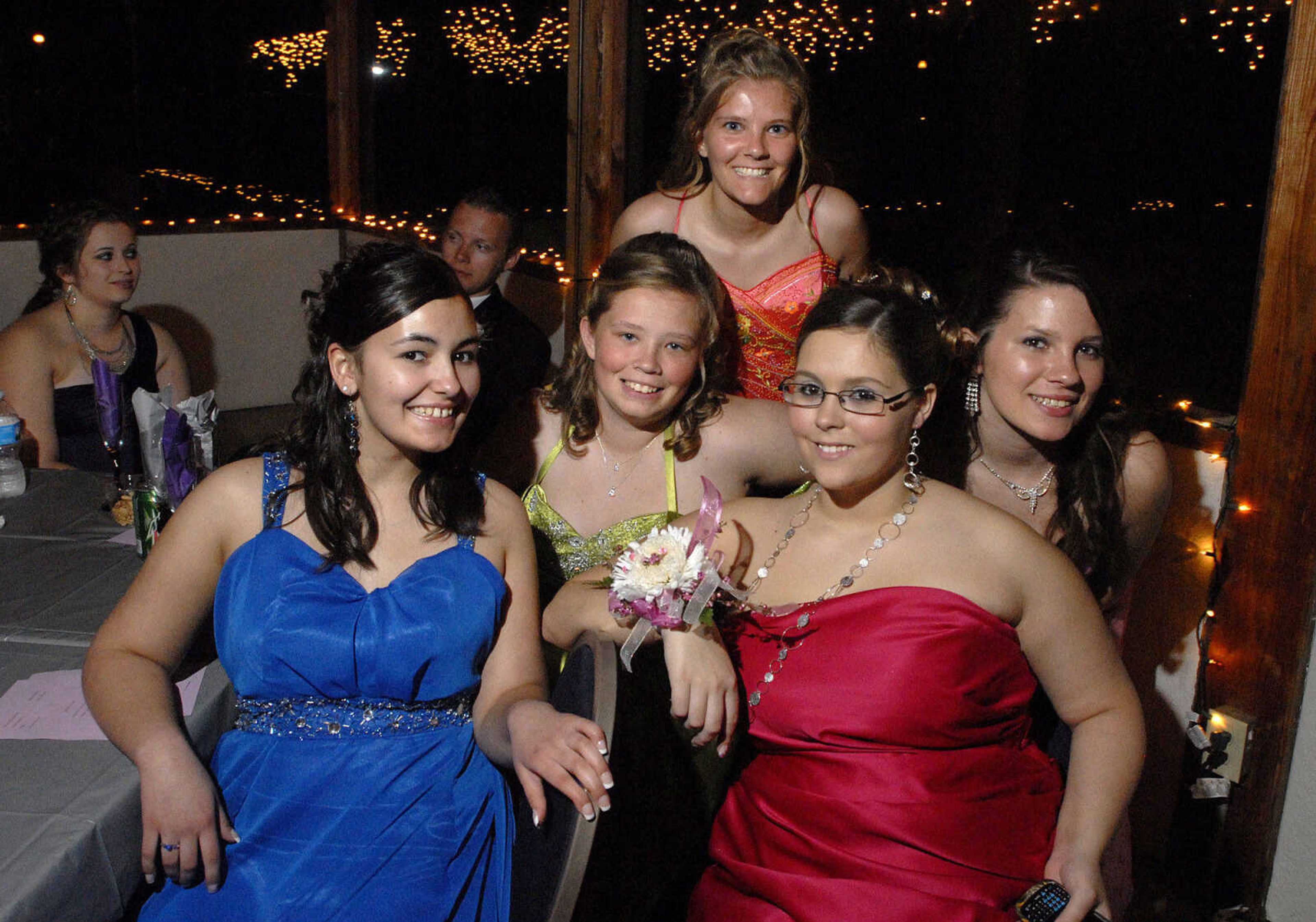 LAURA SIMON~lsimon@semissourian.com
Meadow Heights' prom "A Night to Remember" was held Saturday, April 30, 2011 at Deerfield Lodge.