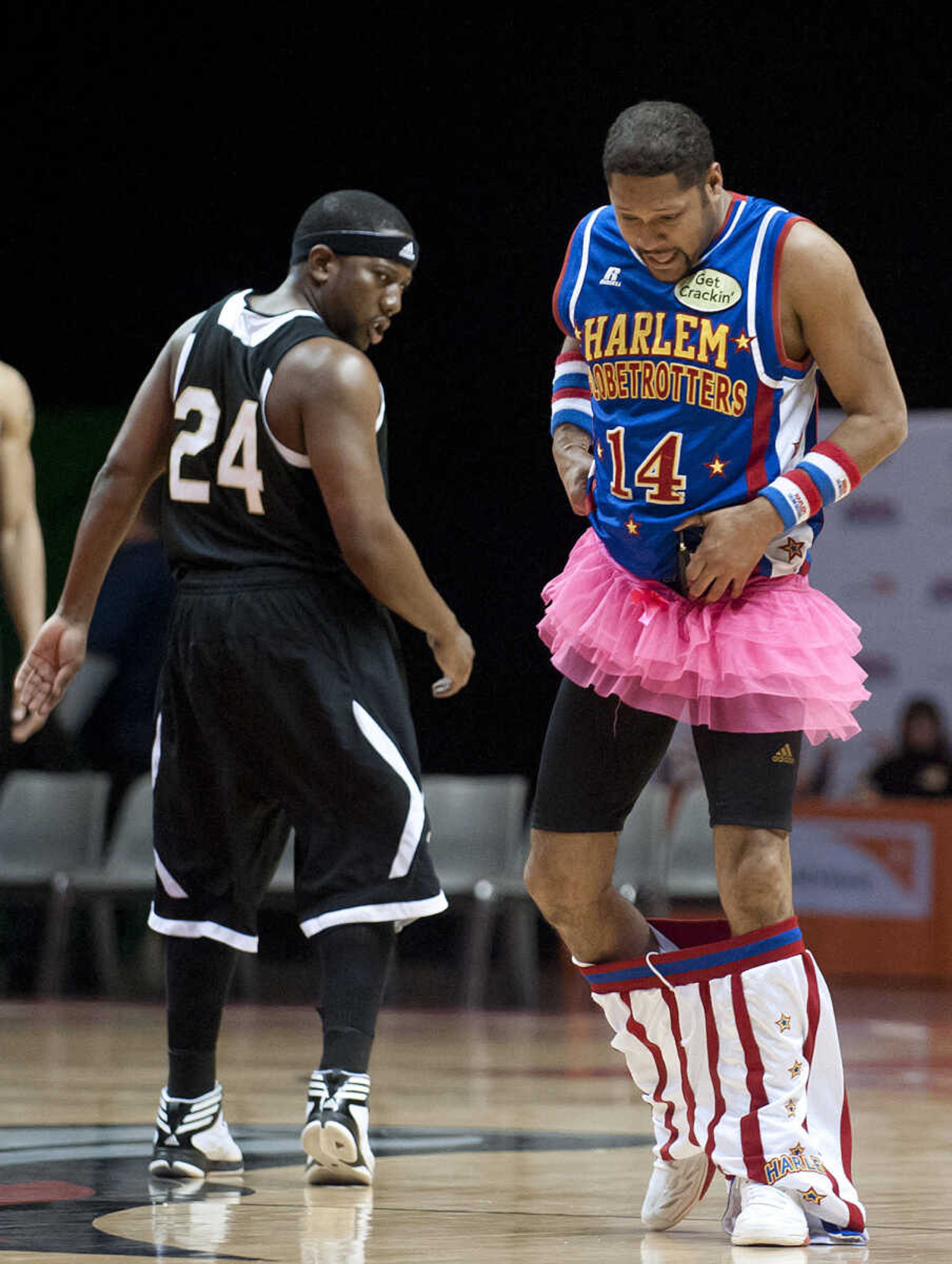 Handles is panted by a member of the World All-Stars during the Original Harlem Globetrotters' performance Monday, Jan. 13, at the Show Me Center.