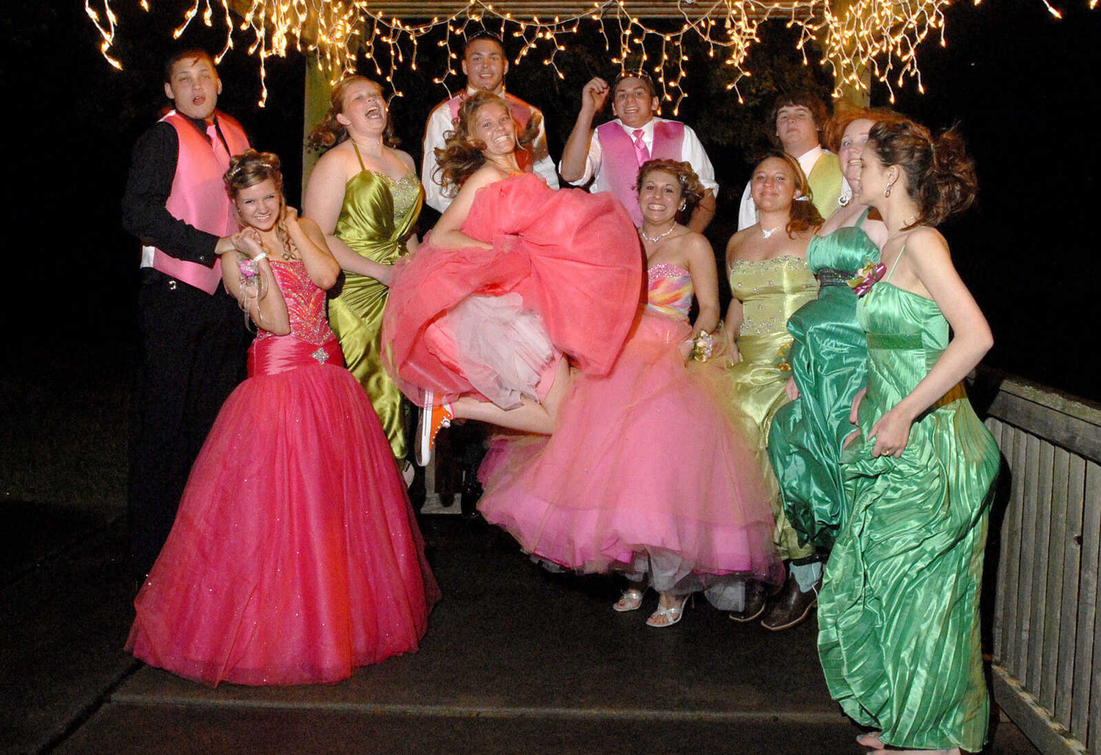 LAURA SIMON~lsimon@semissourian.com
Meadow Heights' prom "A Night to Remember" was held Saturday, April 30, 2011 at Deerfield Lodge.