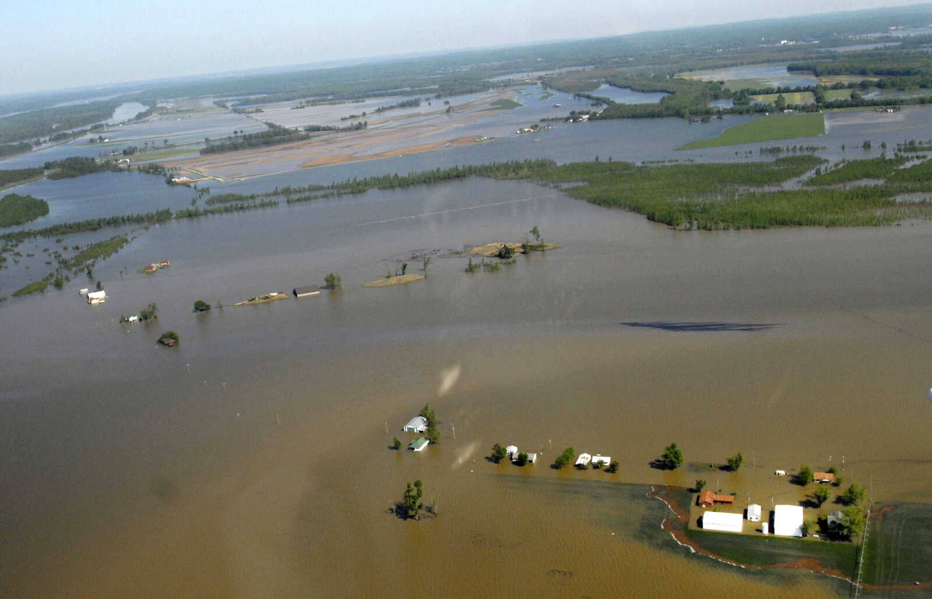 KRISTIN EBERTS ~ keberts@semissourian.com

Floodwater drowns the farmland south of Horseshoe Lake near Willard, Ill., on Thursday, April 28, 2011.